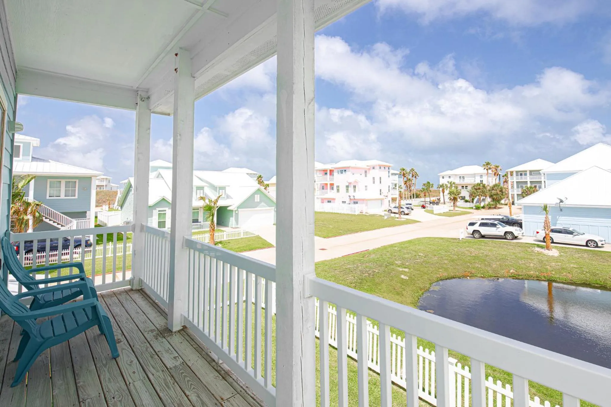 The Blue Fin House! Pool Table, Ocean View & Boardwalk to Beach