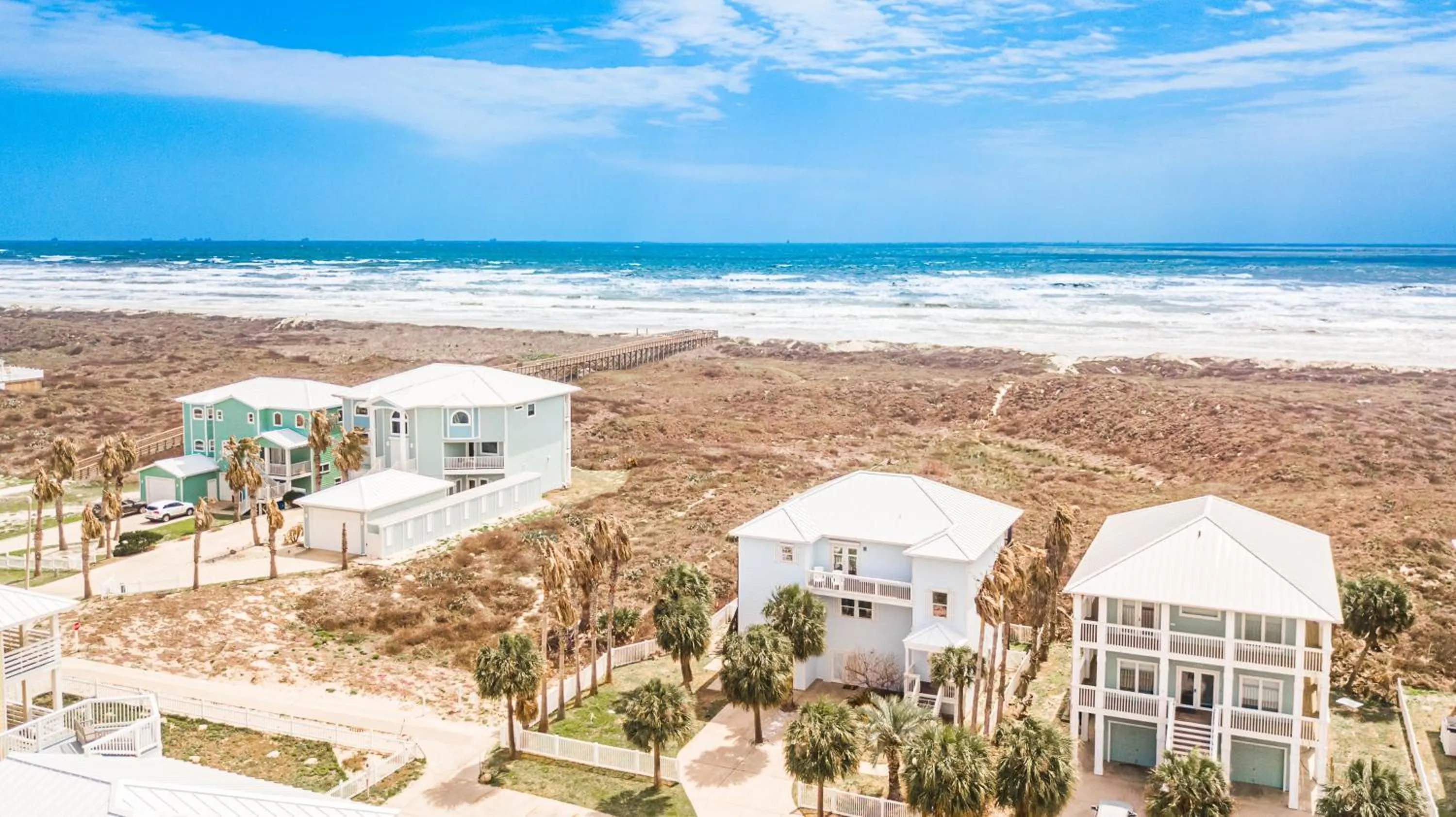 The Blue Fin House! Pool Table, Ocean View & Boardwalk to Beach