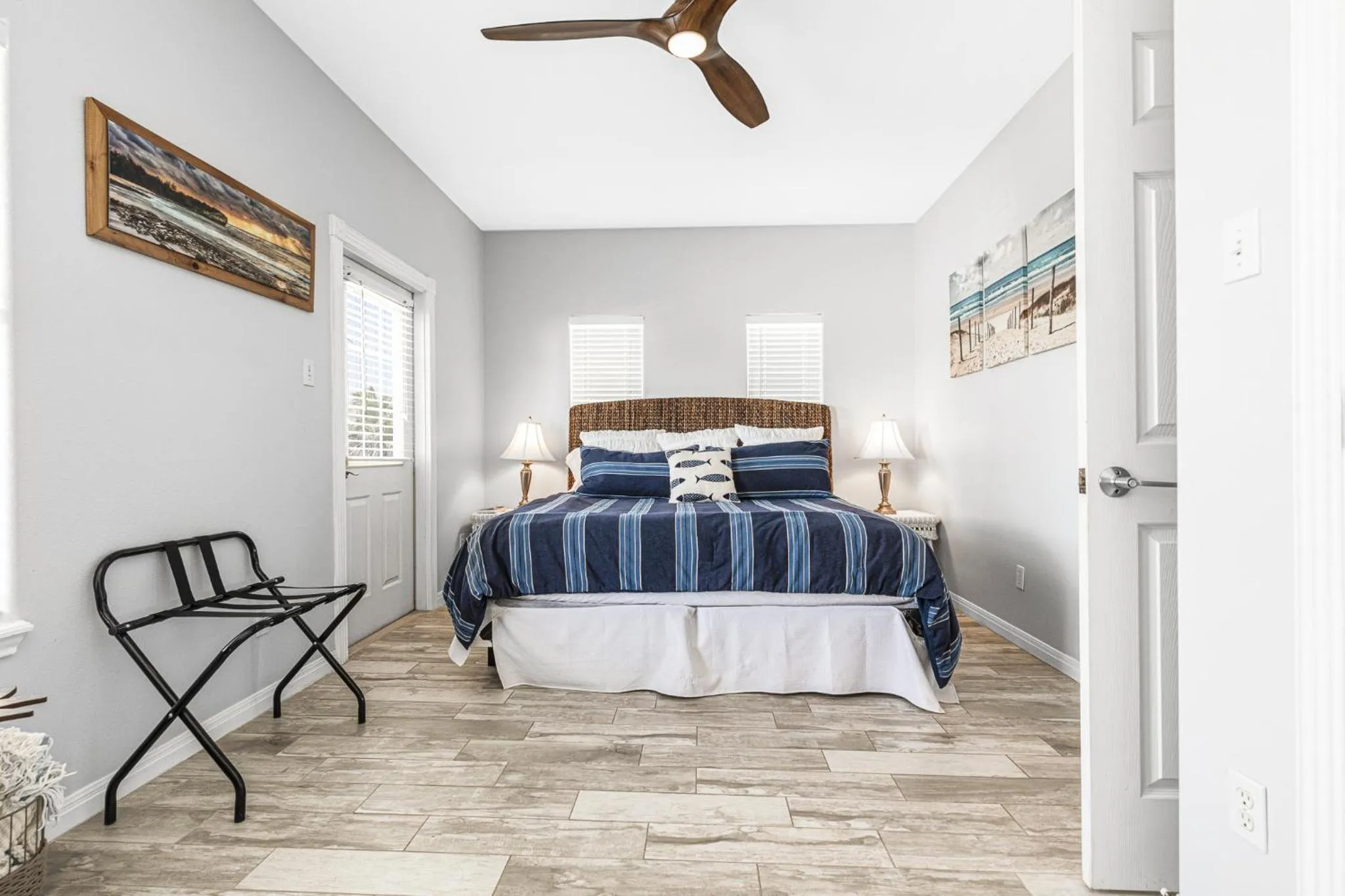 Bed in The Blue Fin House! Pool Table, Ocean View & Boardwalk to Beach
