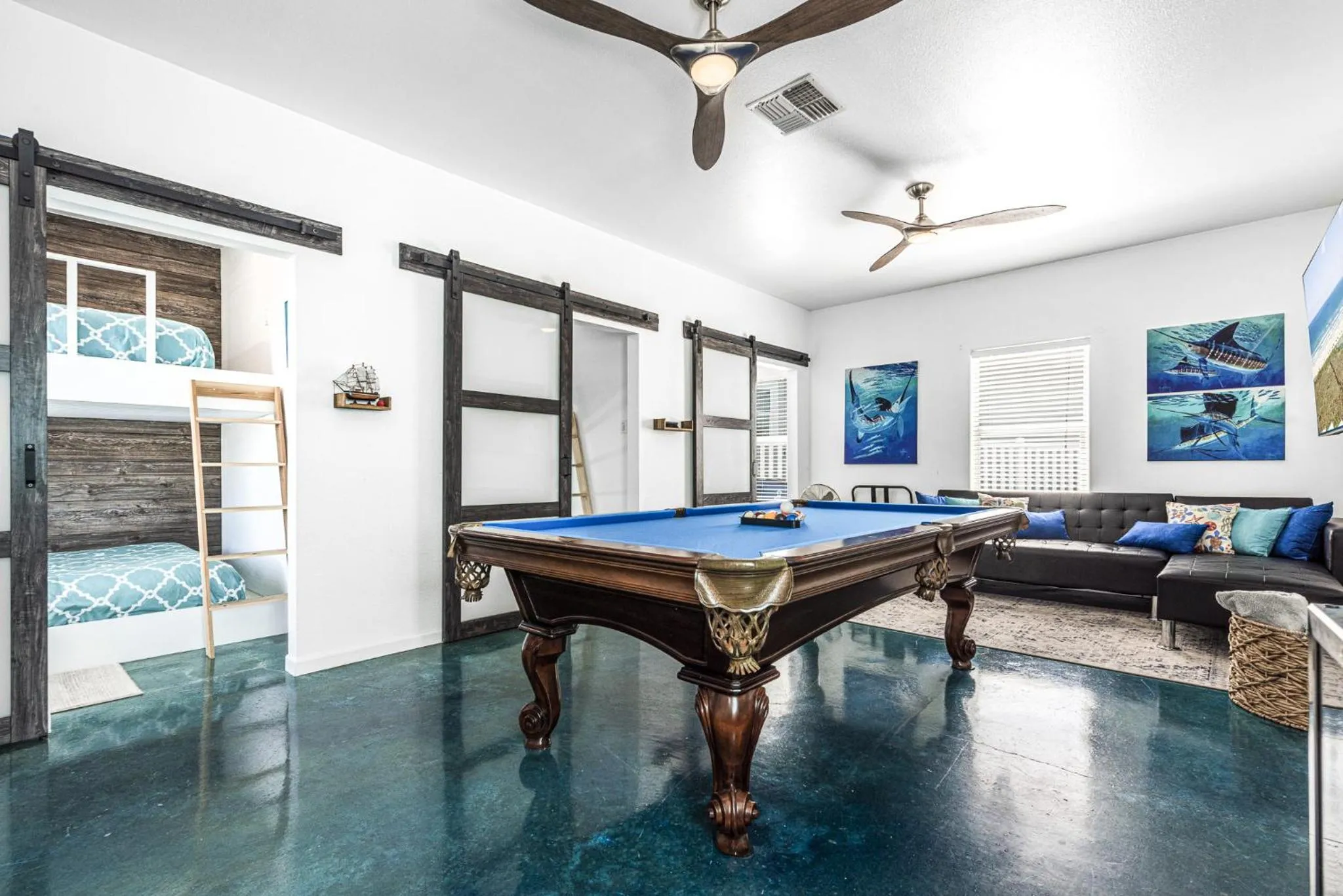 The Blue Fin House! Pool Table, Ocean View & Boardwalk to Beach