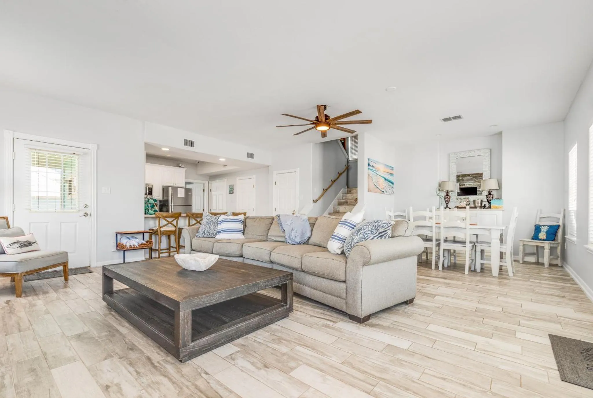 The Blue Fin House! Pool Table, Ocean View & Boardwalk to Beach