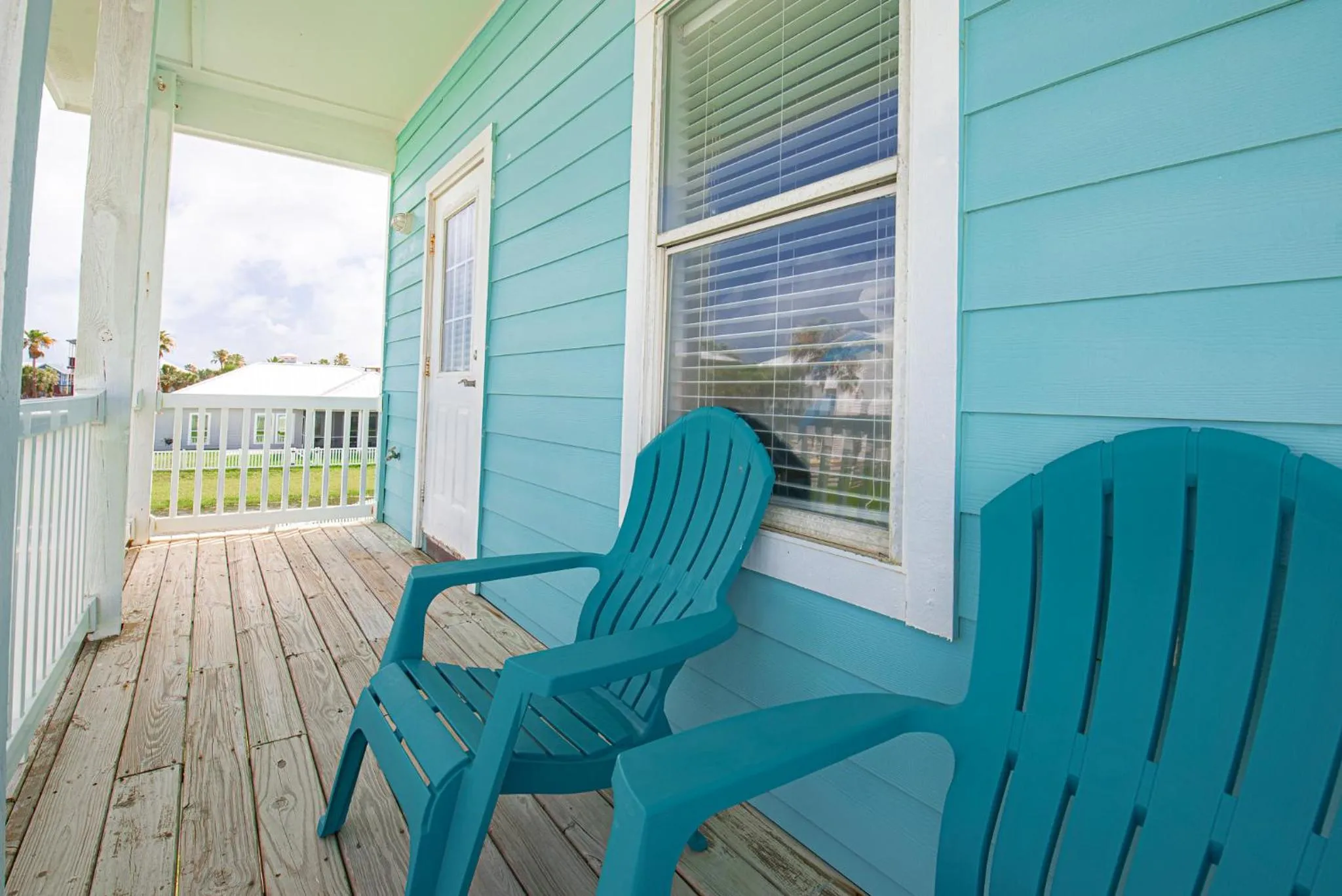 The Blue Fin House! Pool Table, Ocean View & Boardwalk to Beach