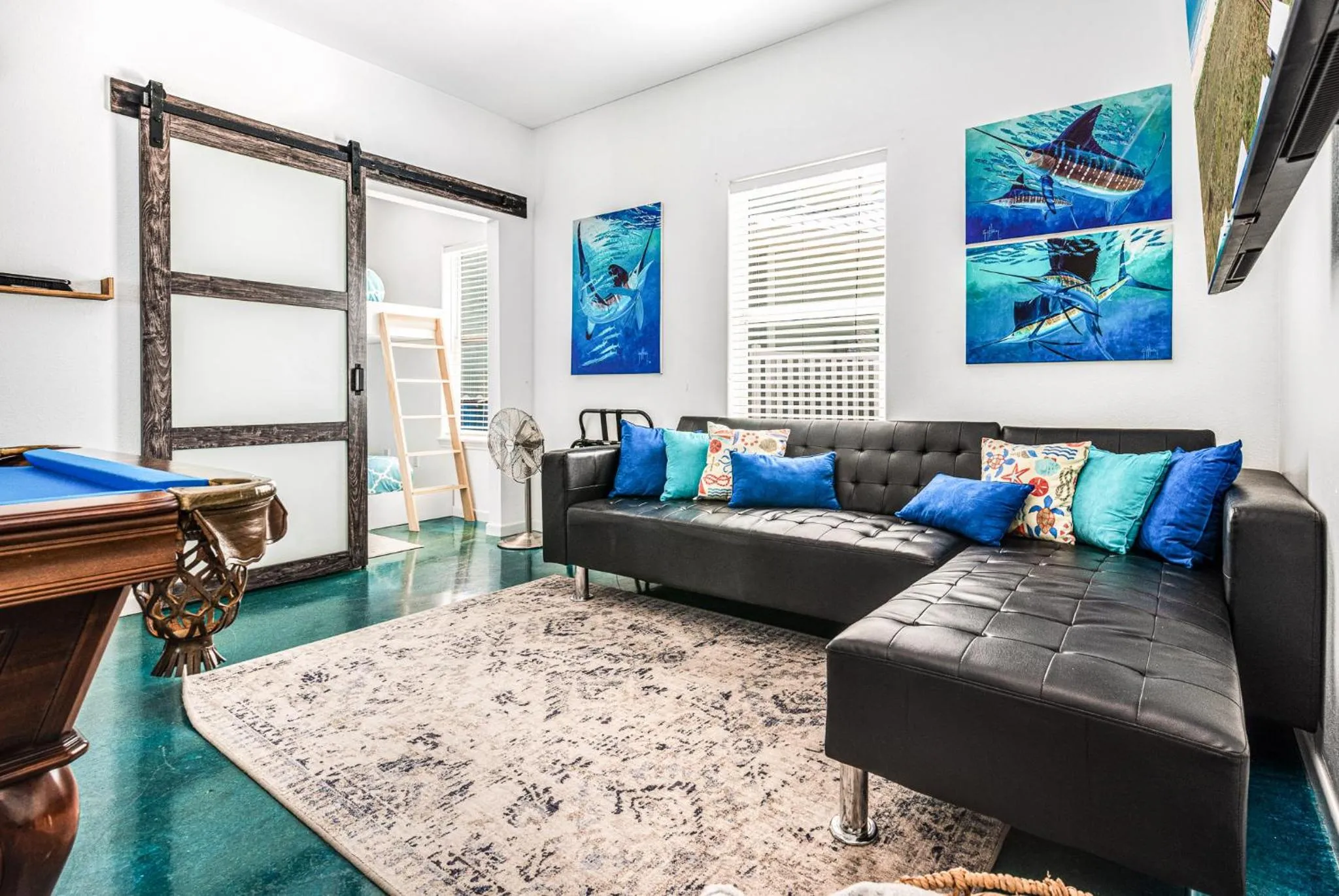 The Blue Fin House! Pool Table, Ocean View & Boardwalk to Beach