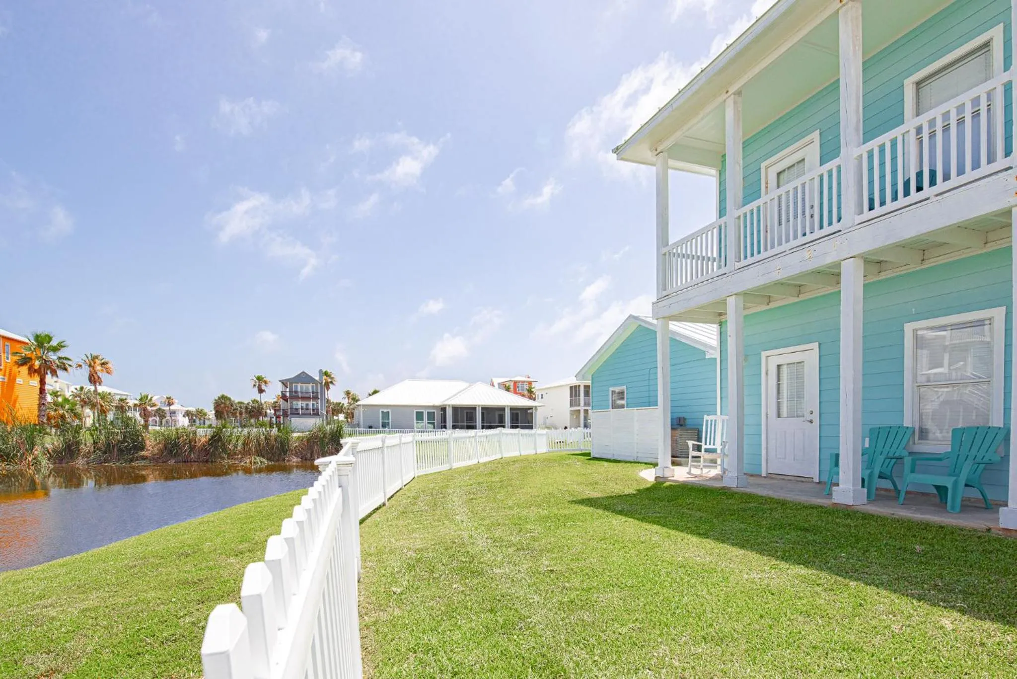 The Blue Fin House! Pool Table, Ocean View & Boardwalk to Beach