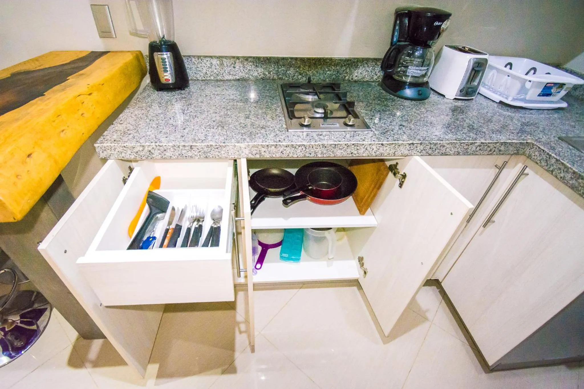 Kitchen or kitchenette in Playa Centro Rooftop Apartments & Studios