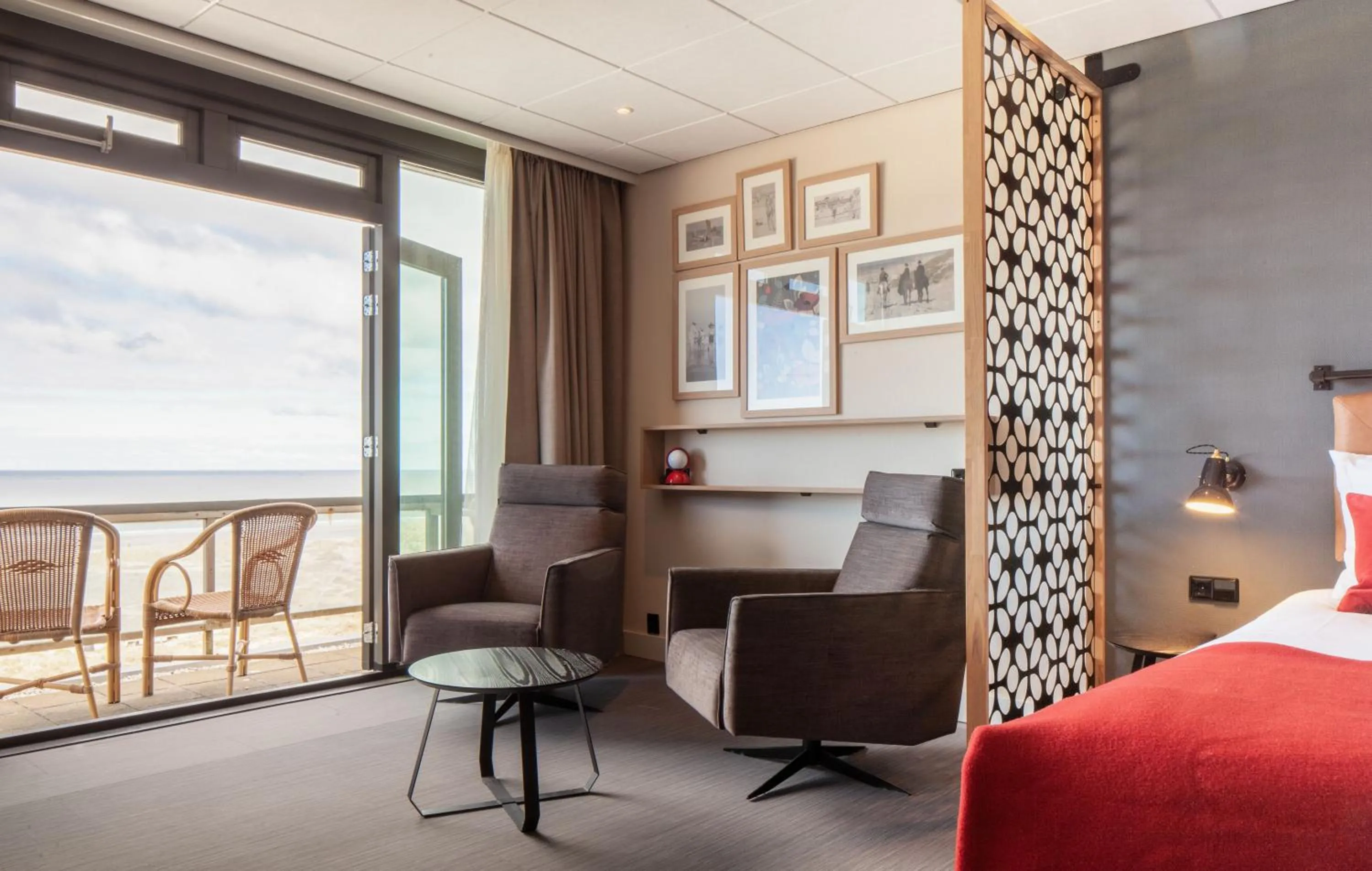 View (from property/room), Bed in Two Brothers Noordwijk Beach