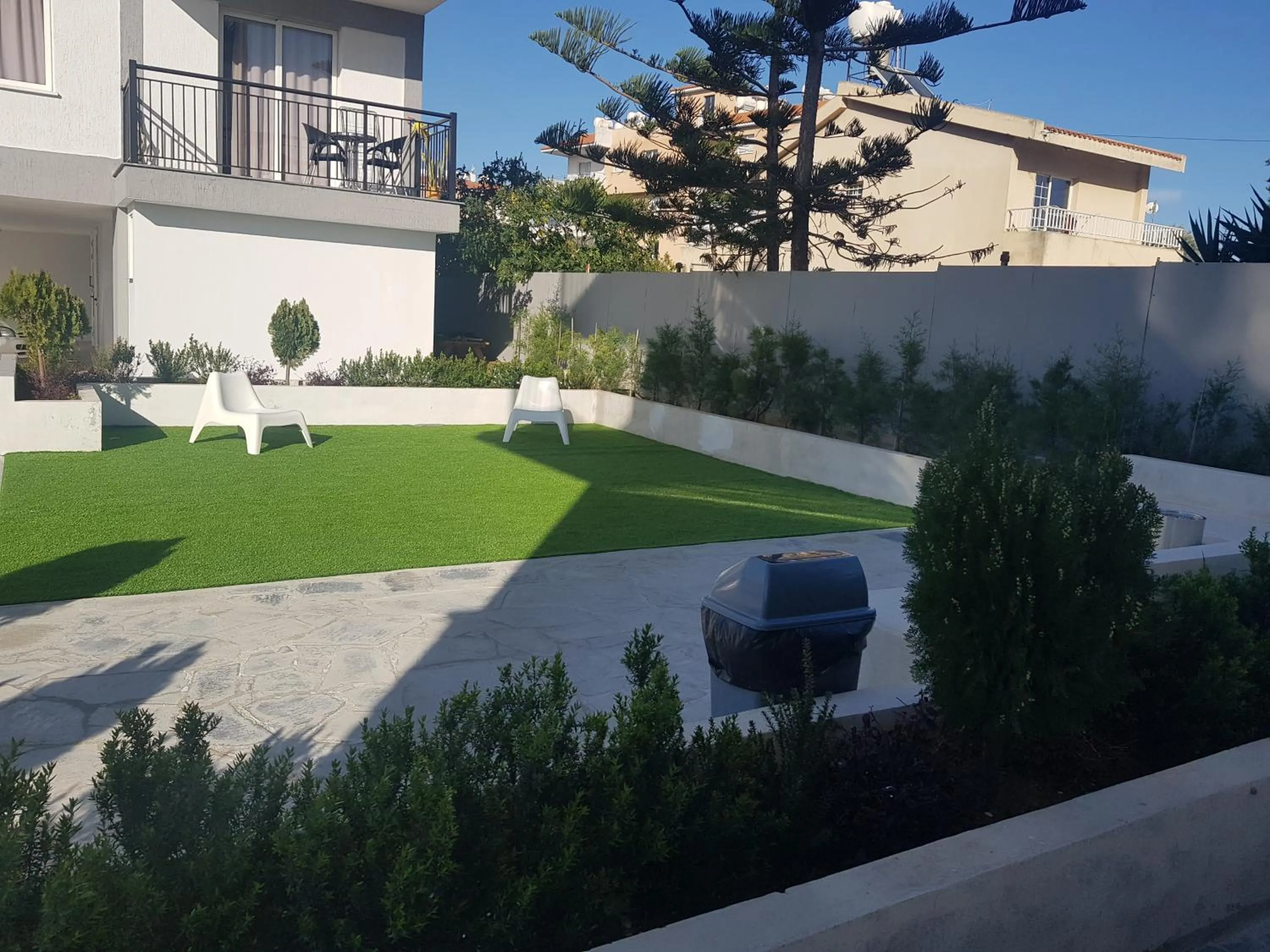 Garden in Valentinos Apartments