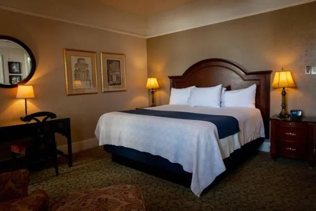 Bed in The Hotel Paisano