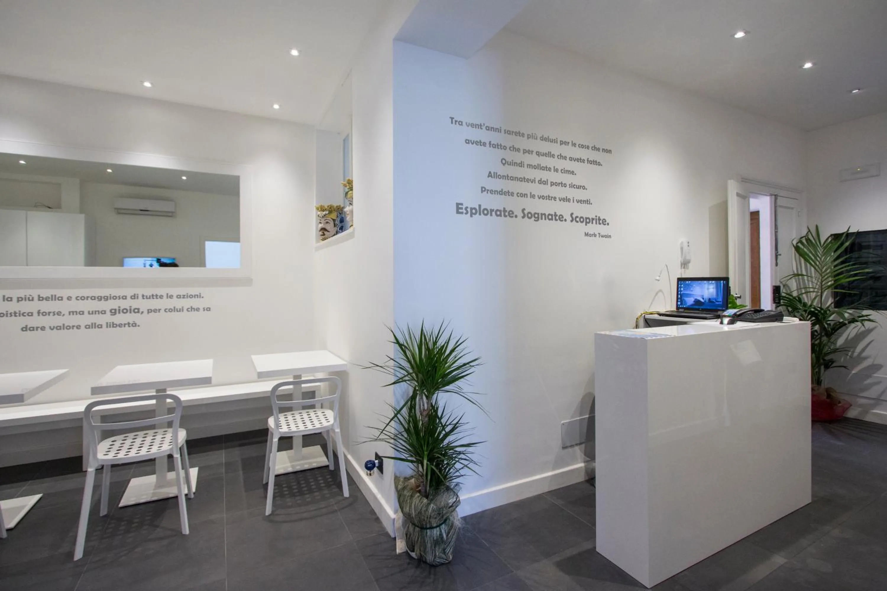 Communal lounge/ TV room in Nostos rooms & Apartments