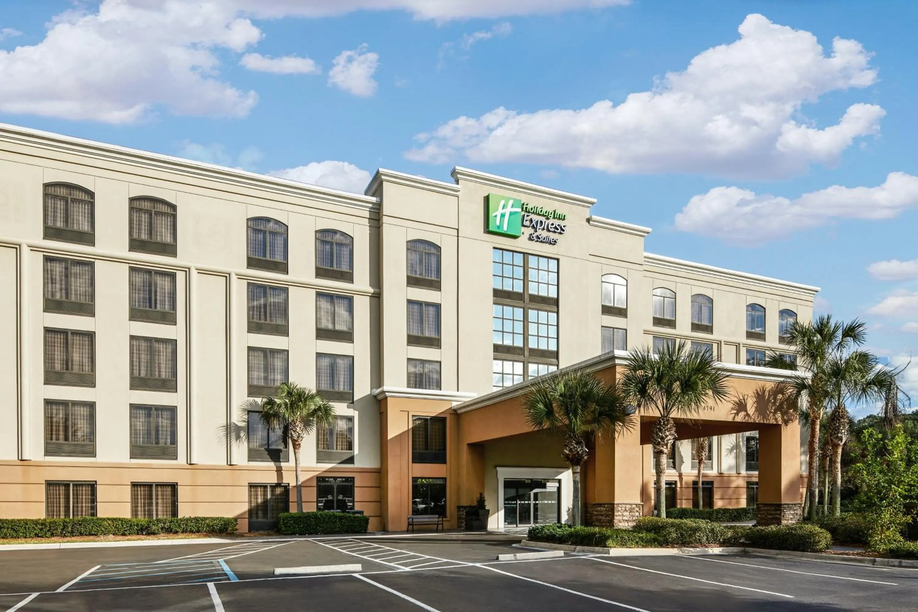 Property building in Holiday Inn Express & Suites Jacksonville South East - Medical Center Area by IHG