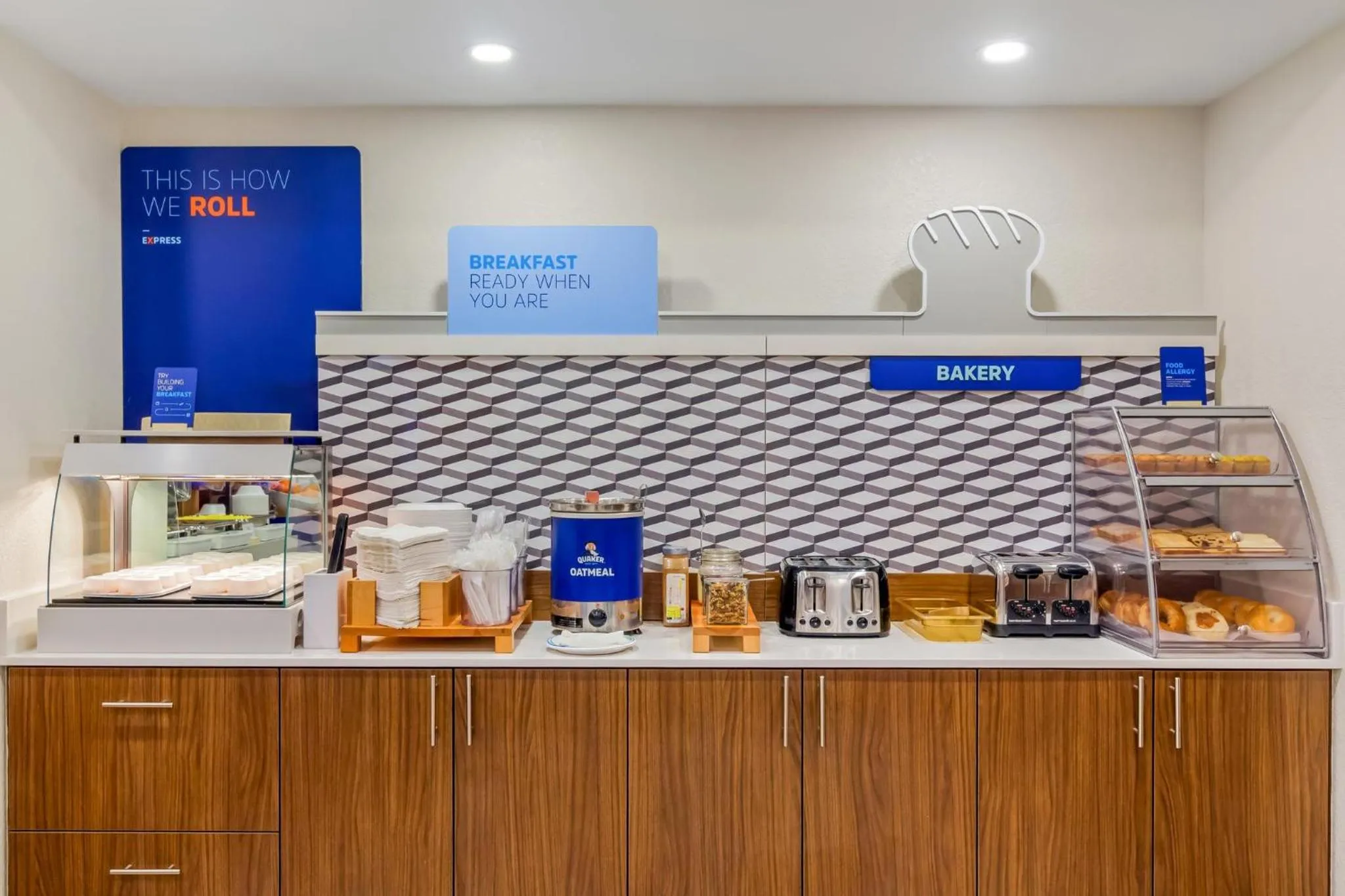 Breakfast in Holiday Inn Express & Suites Jacksonville South East - Medical Center Area by IHG