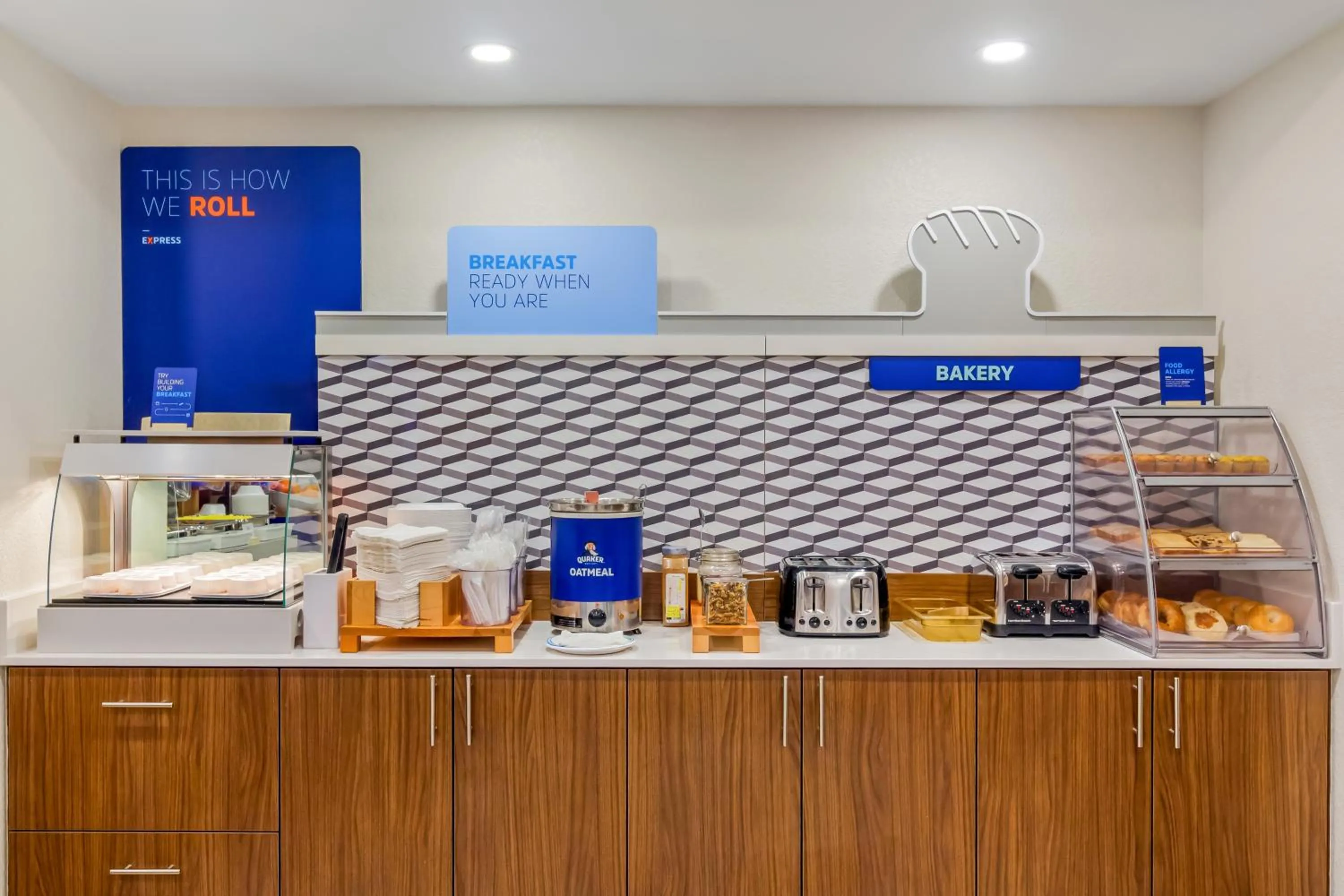 Buffet breakfast in Holiday Inn Express & Suites Jacksonville South East - Medical Center Area by IHG