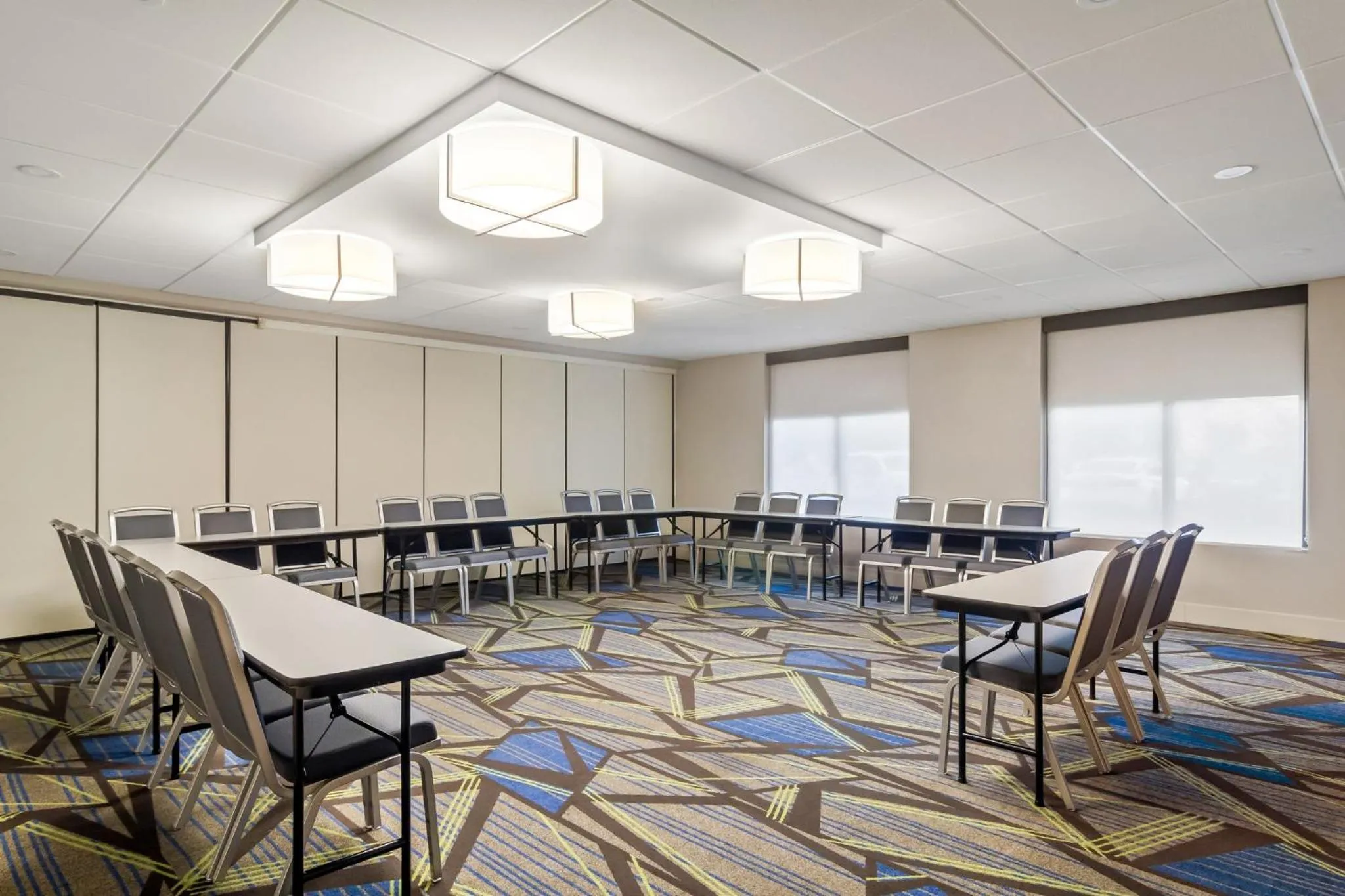 Meeting/conference room in Holiday Inn Express & Suites Jacksonville South East - Medical Center Area by IHG