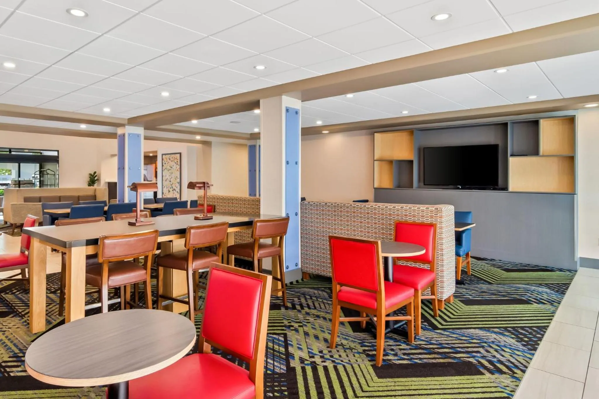 Breakfast in Holiday Inn Express & Suites Jacksonville South East - Medical Center Area by IHG