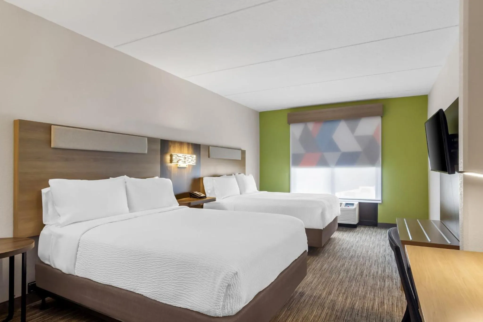 Photo of the whole room, Bed in Holiday Inn Express & Suites Jacksonville South East - Medical Center Area by IHG