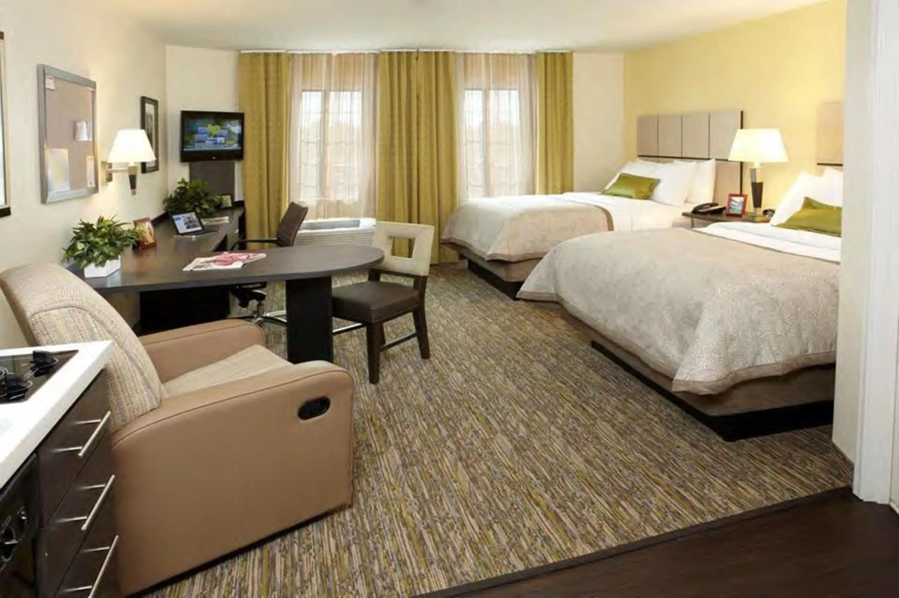 Photo of the whole room, Bed in Candlewood Suites Sayre by IHG