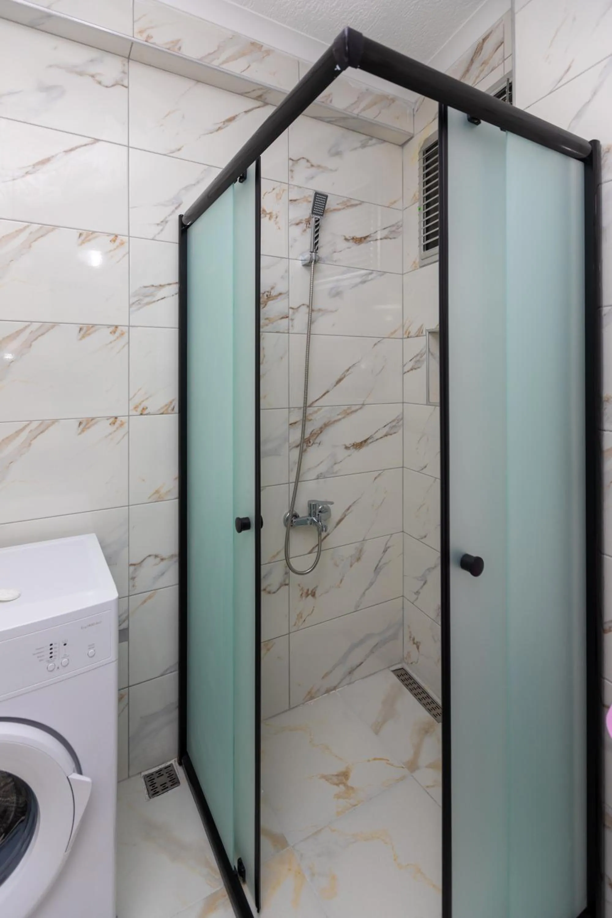 Shower in Moonlight Suite