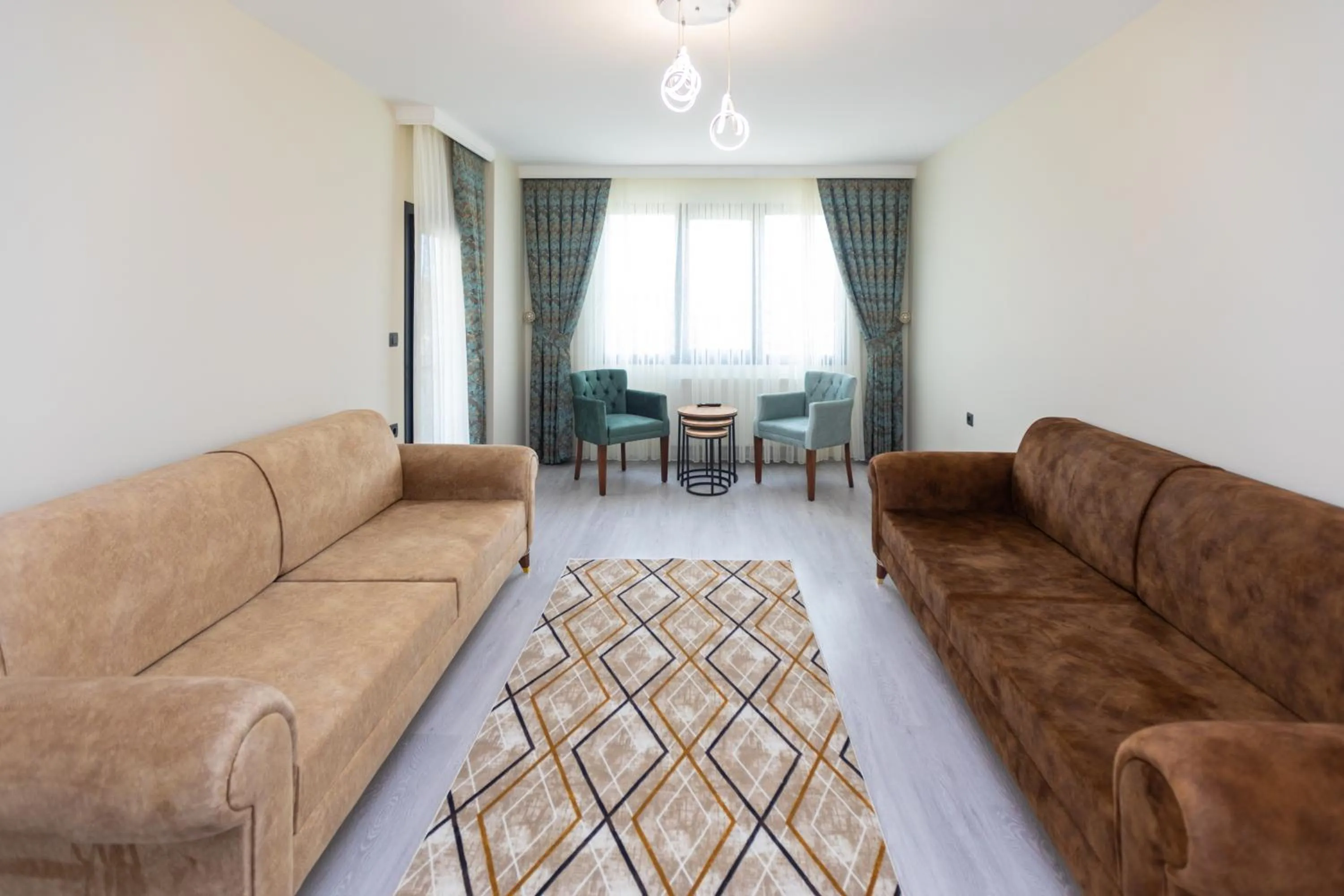 Living room in Moonlight Suite