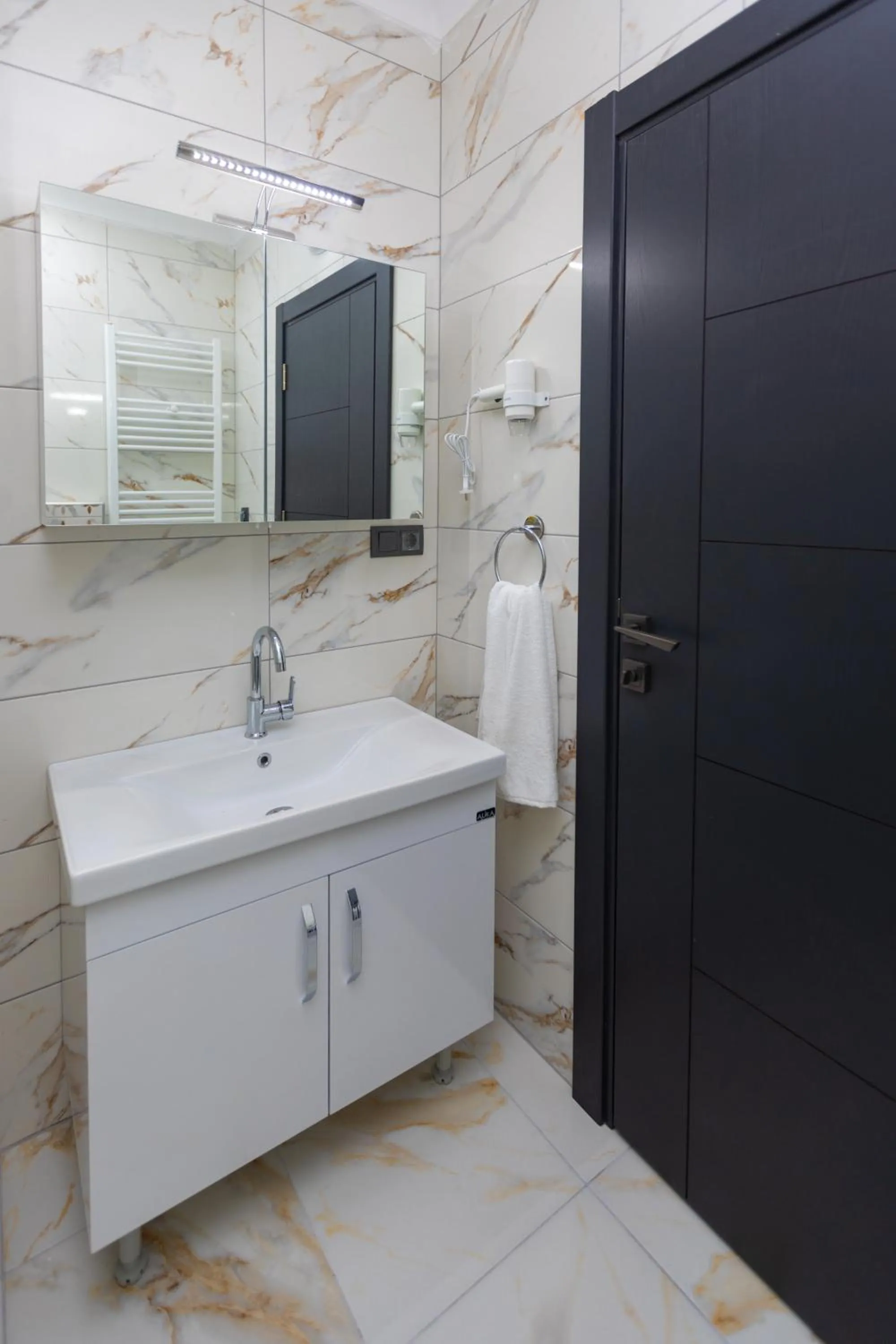 Bathroom in Moonlight Suite