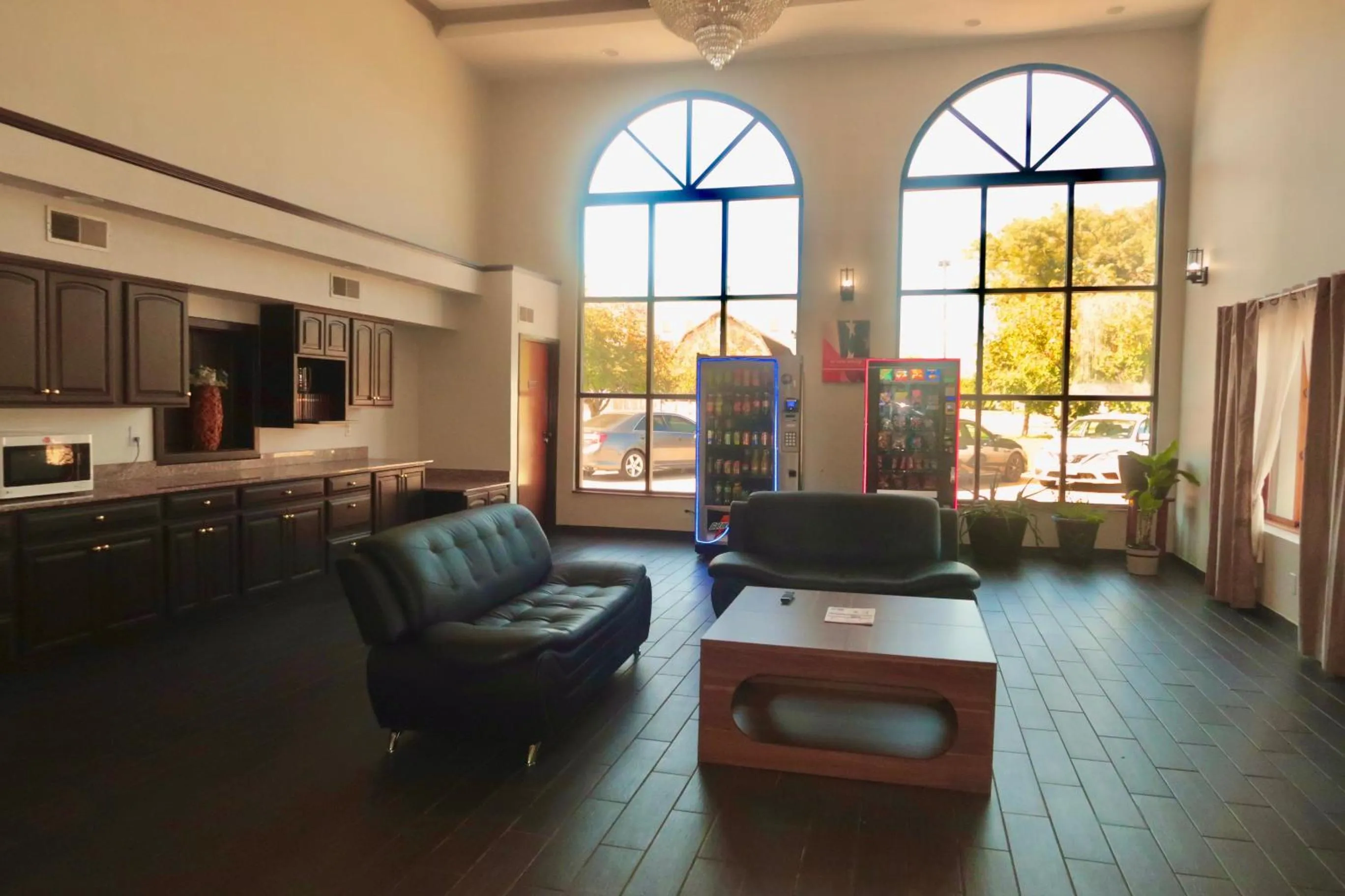 Seating area in Studio 6 Elkhart, IN- Kitchenette Rooms