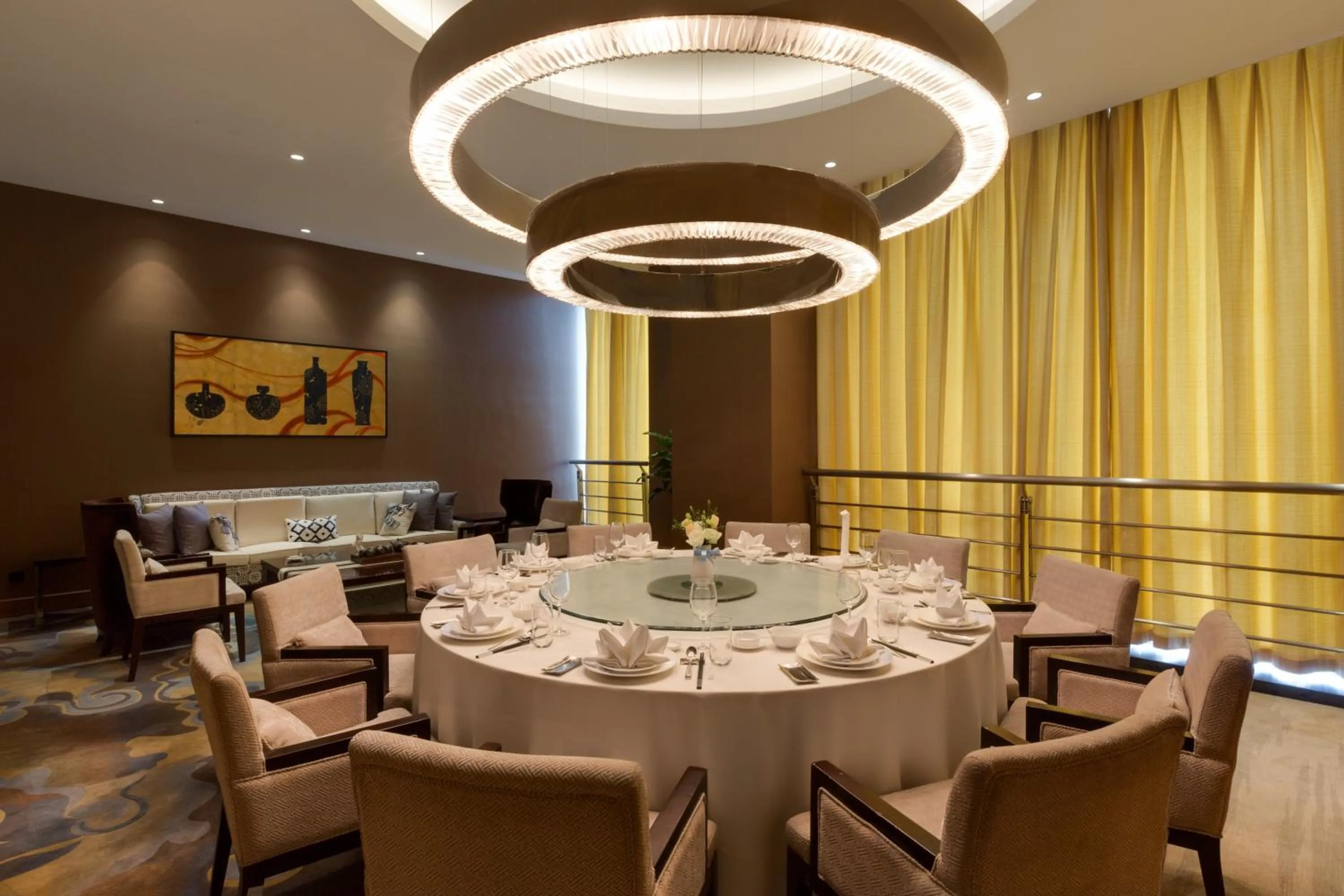 Restaurant/places to eat in Crowne Plaza Wuxi Taihu by IHG