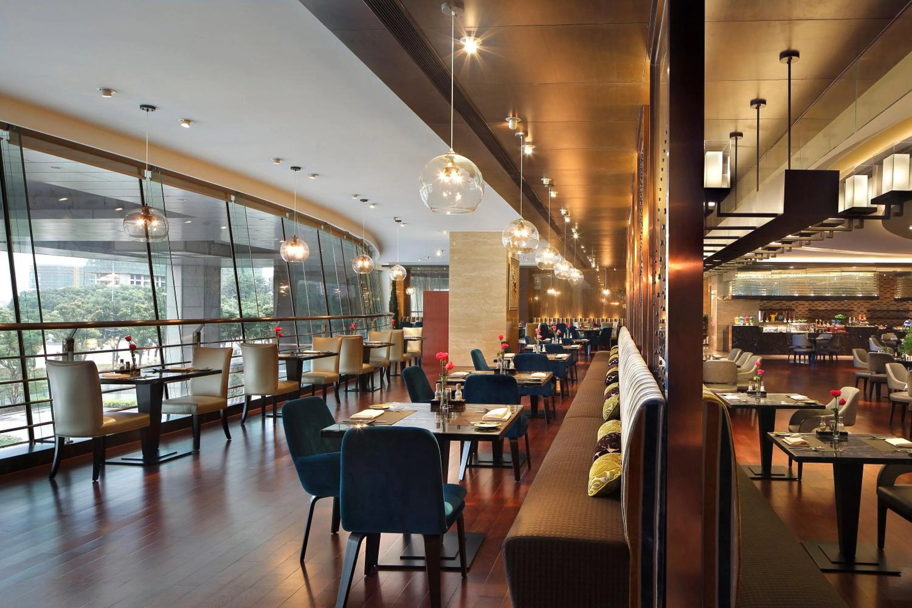 Restaurant/places to eat in Crowne Plaza Wuxi Taihu by IHG