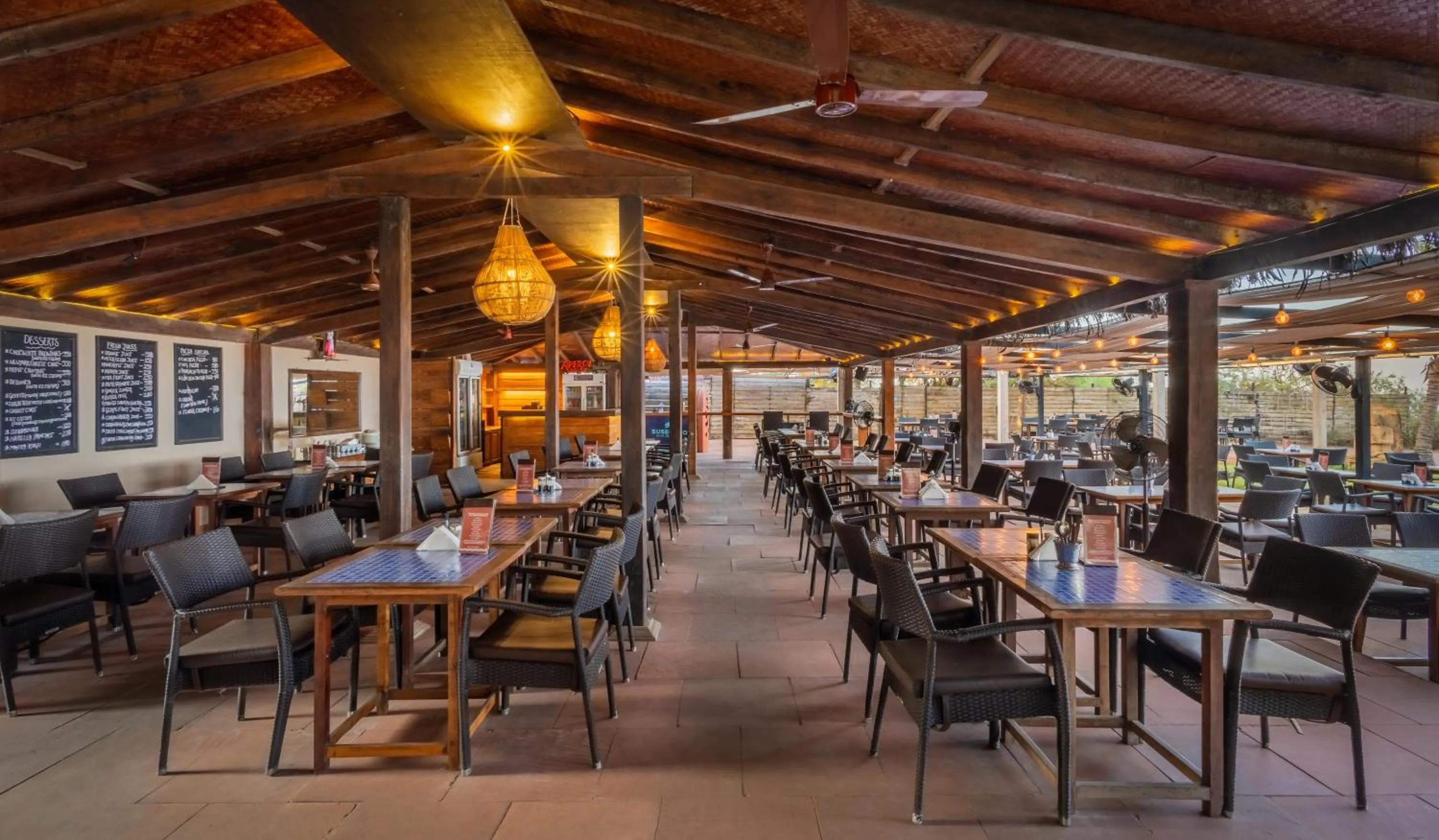 Restaurant/places to eat in Chalston Beach Resort