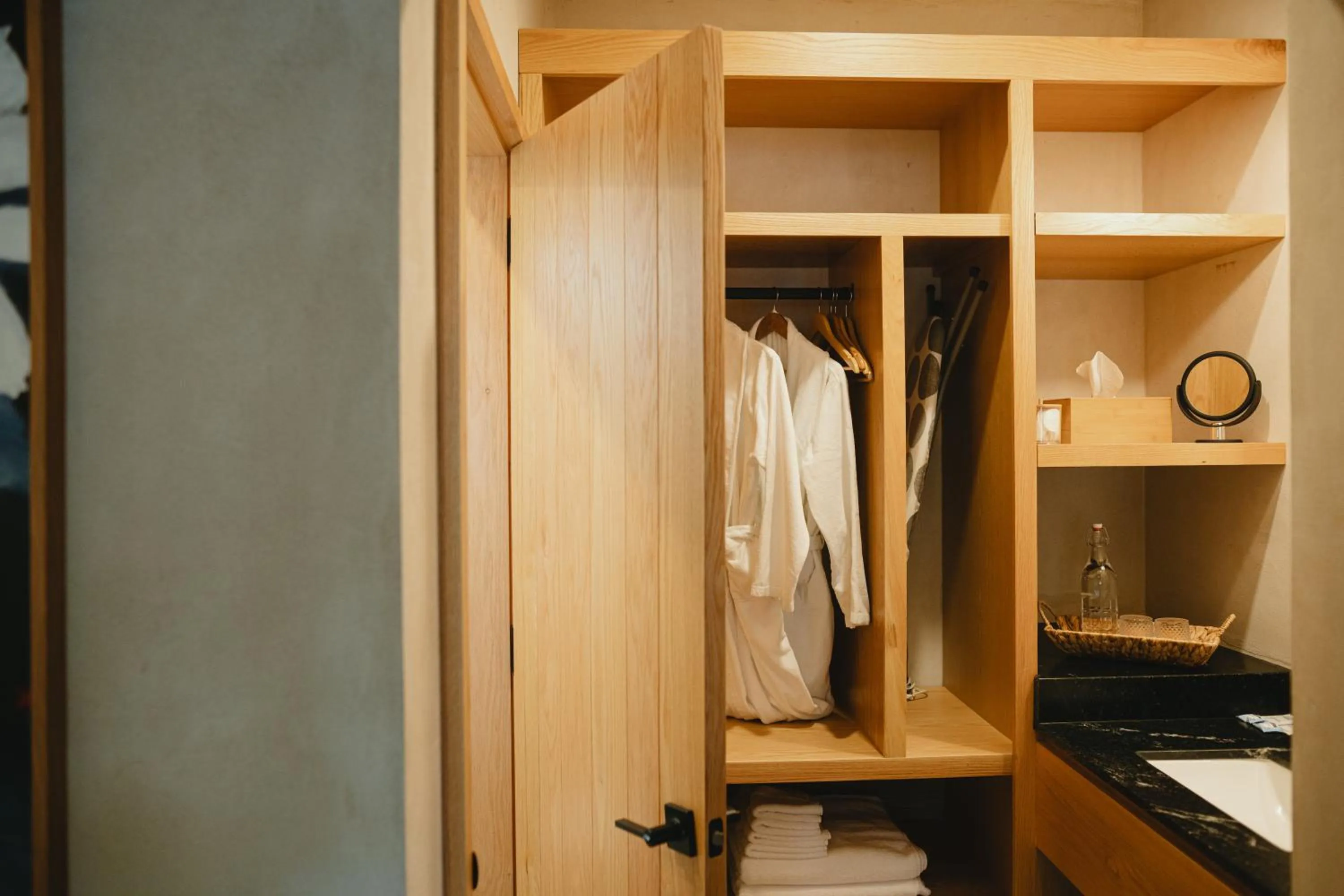 wardrobe in Casa Olivea