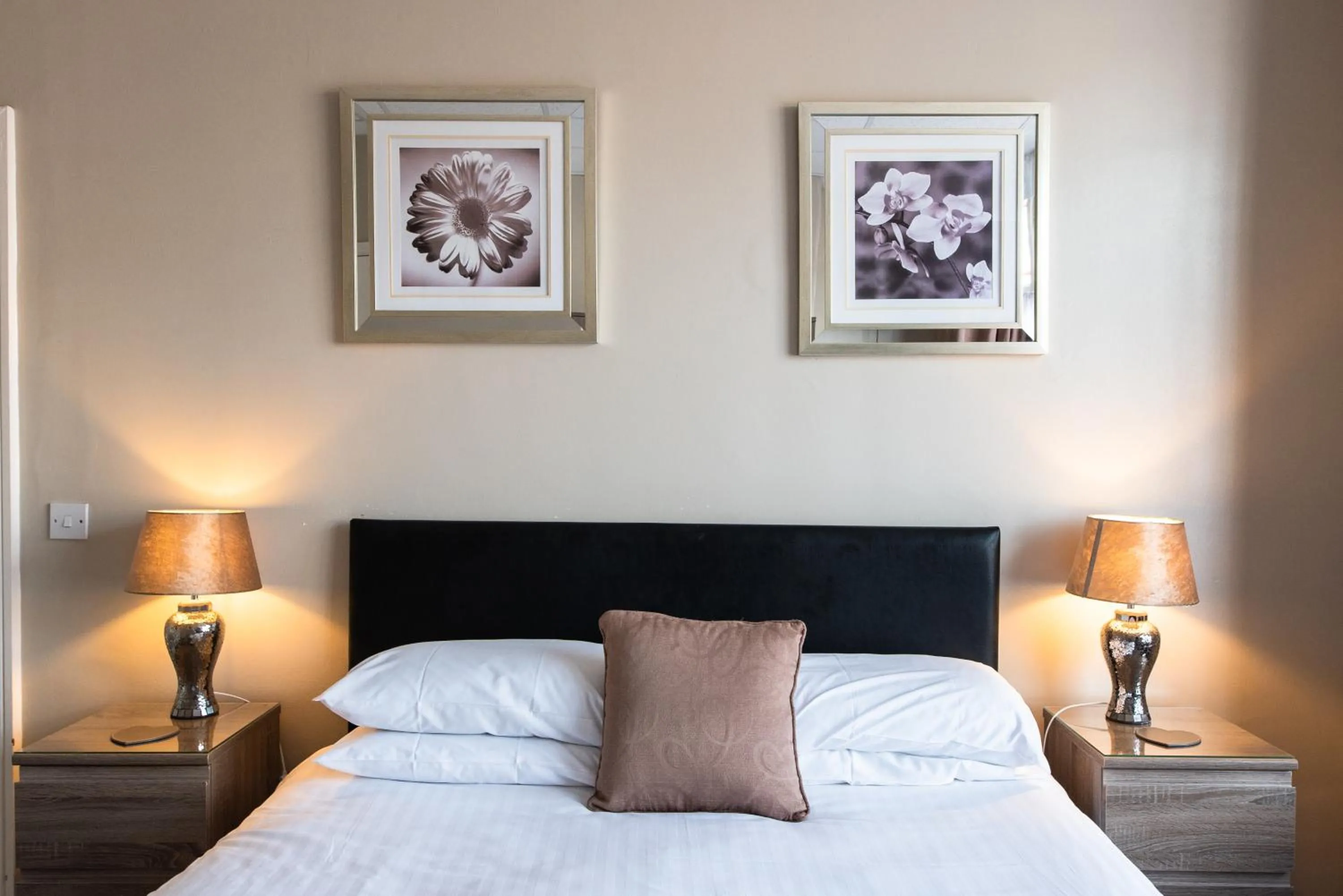 Photo of the whole room, Bed in The Causeway
