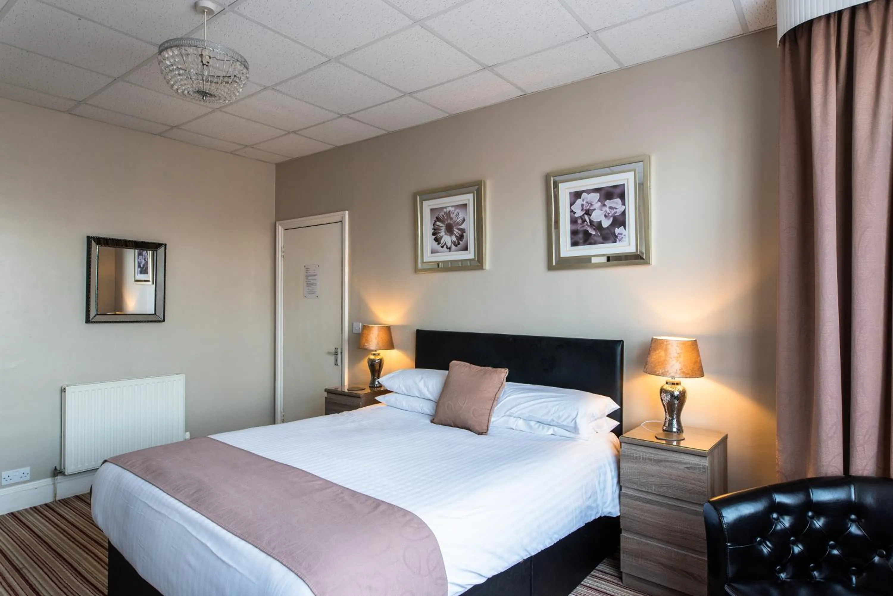 Photo of the whole room, Bed in The Causeway