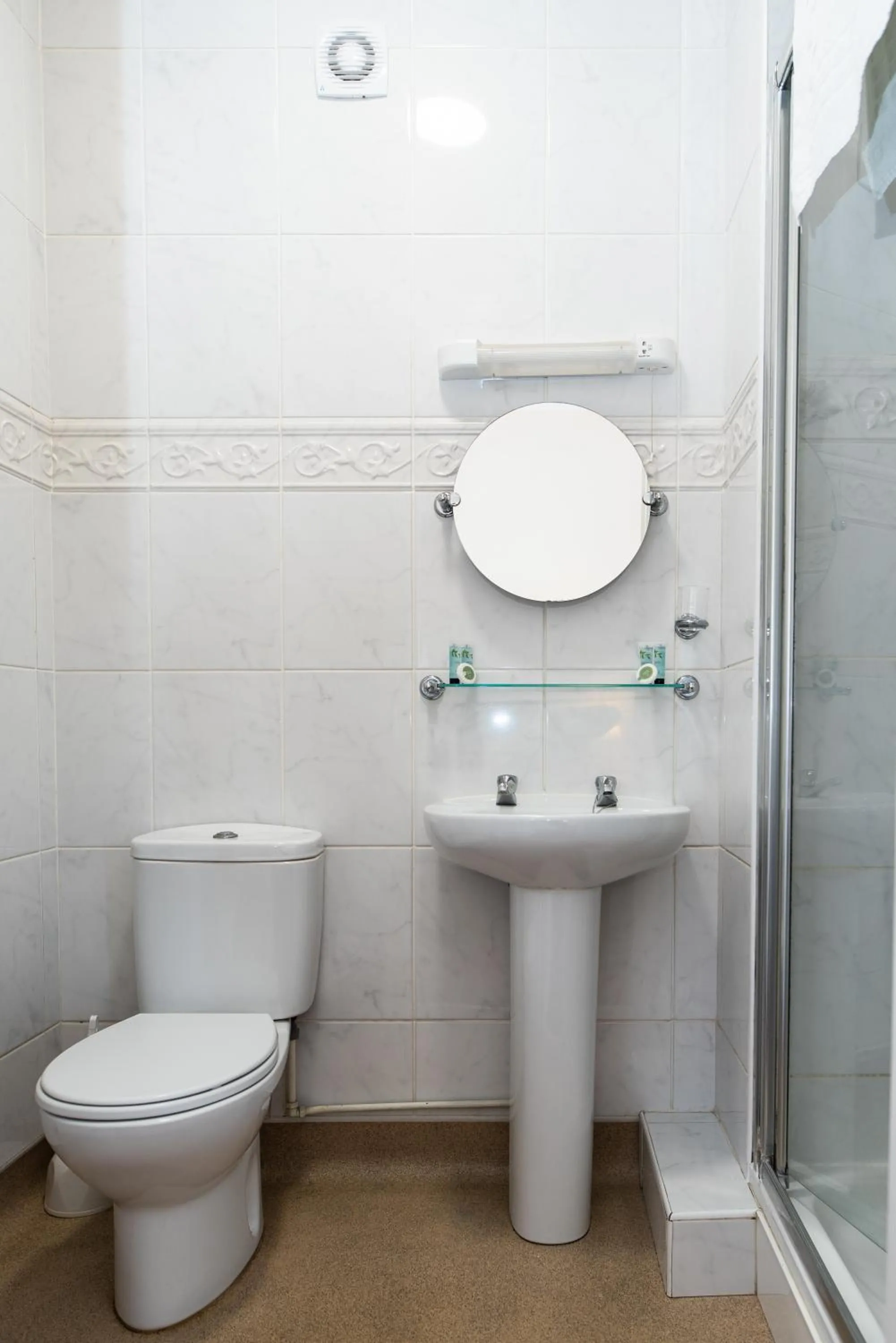 Bathroom in The Causeway
