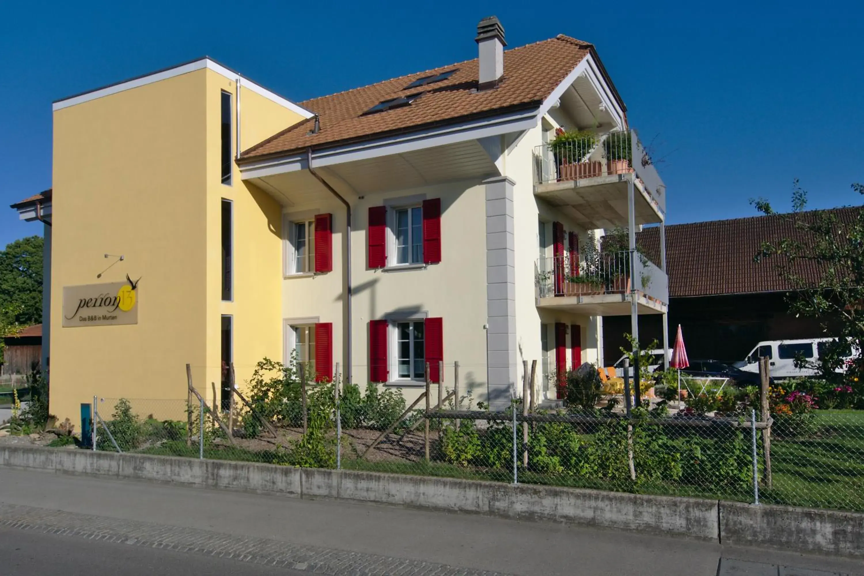 B&B Perron13 B&B Perron13