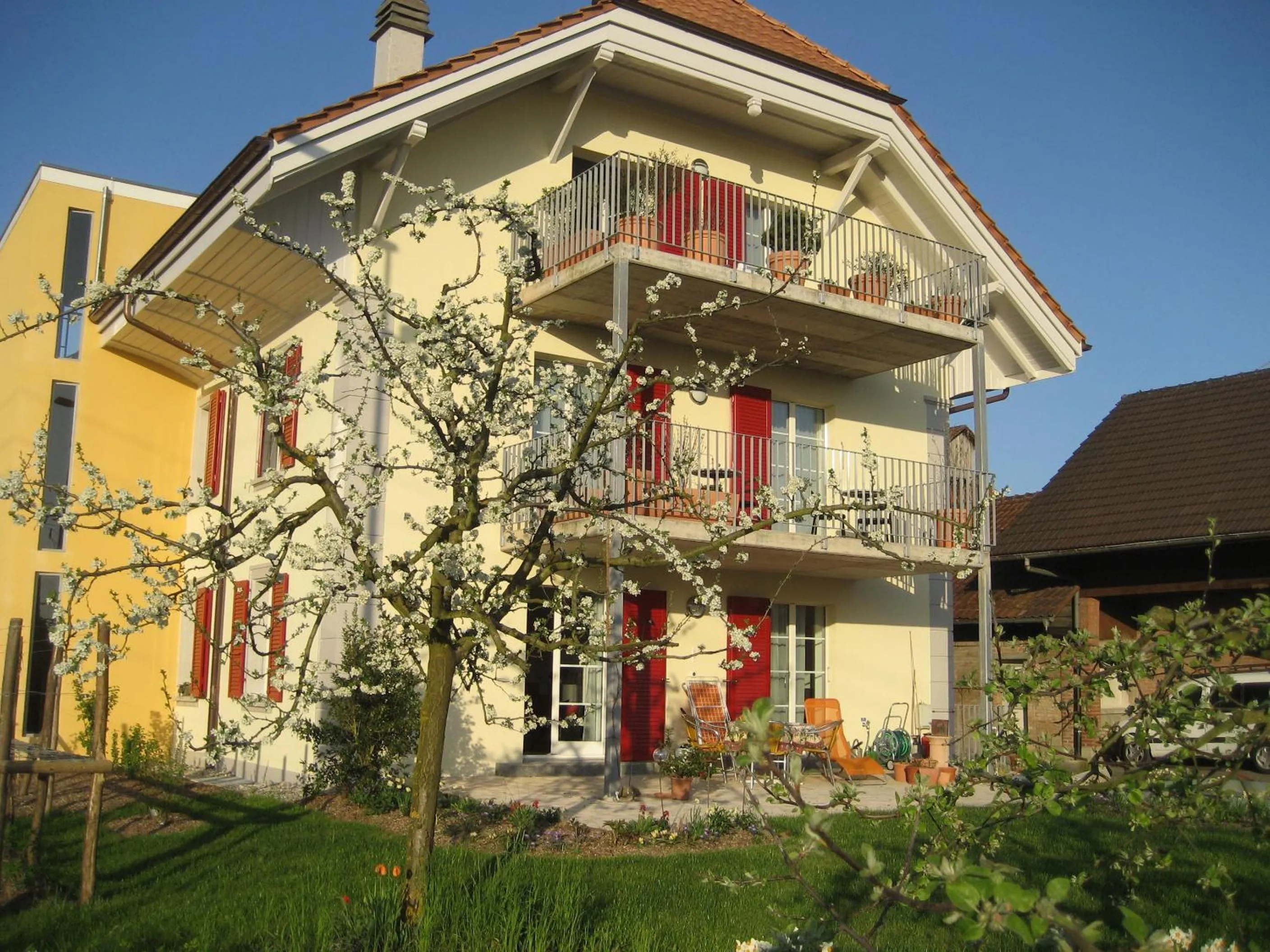 Facade/entrance in B&B Perron13