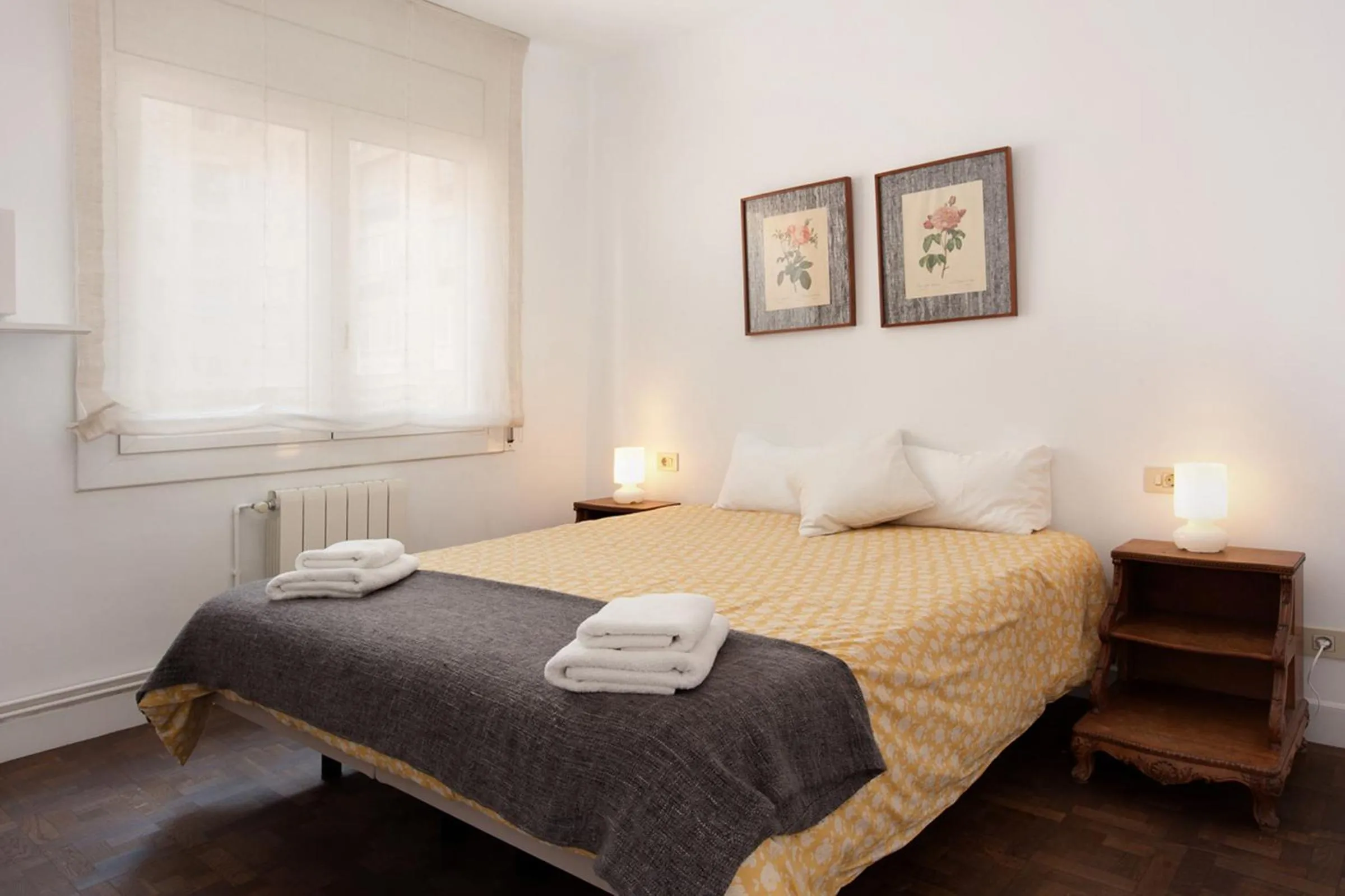 Bedroom, Bed in Letsgo Camp Nou Apartment