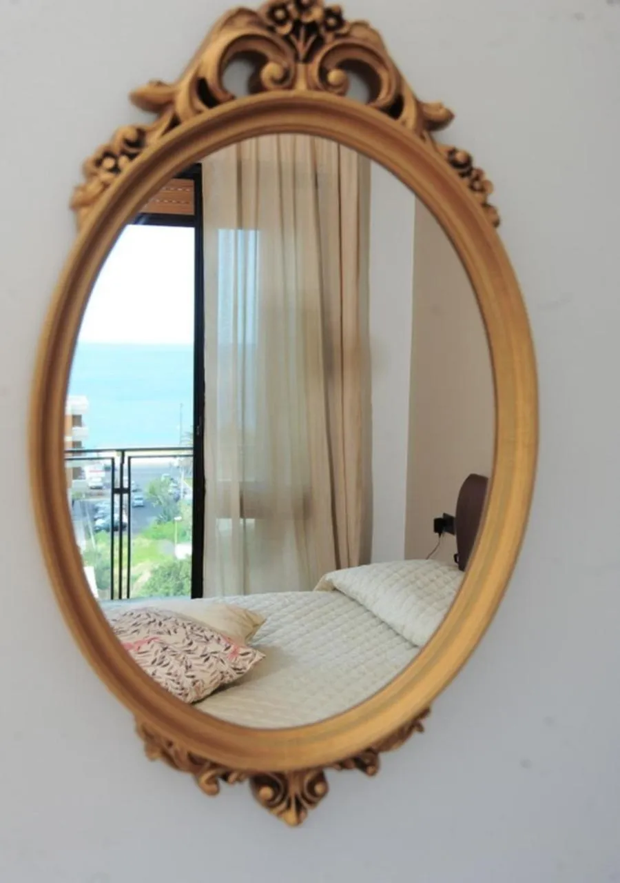 Decorative detail, Bed in Venere B&B