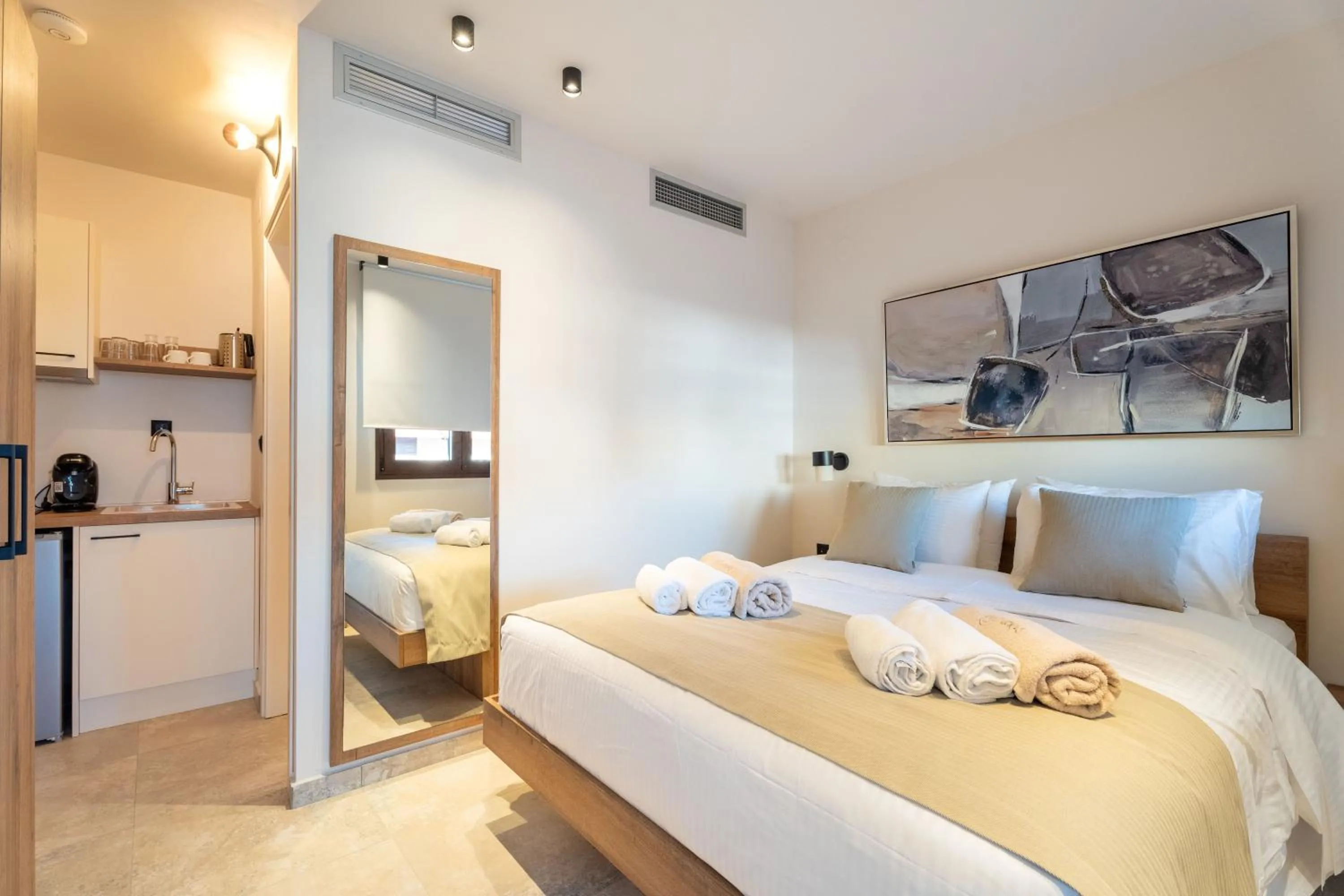 Bed in Mpikas Holidays