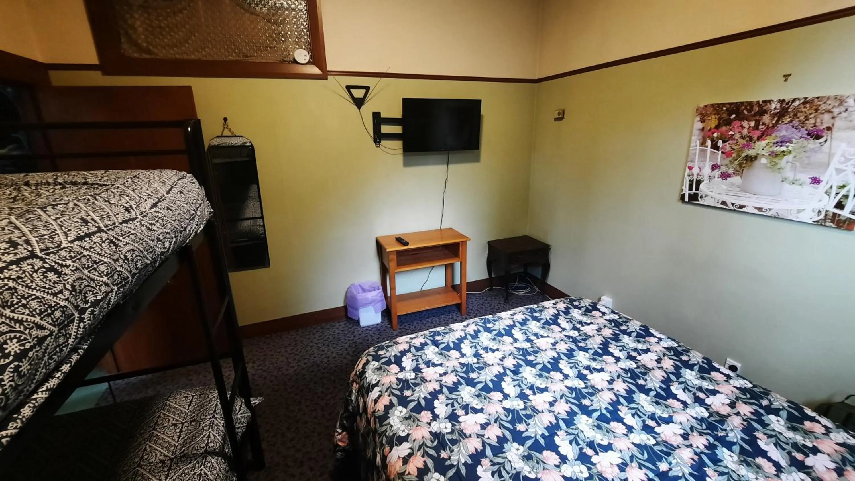 Bed in Manor house backpackers