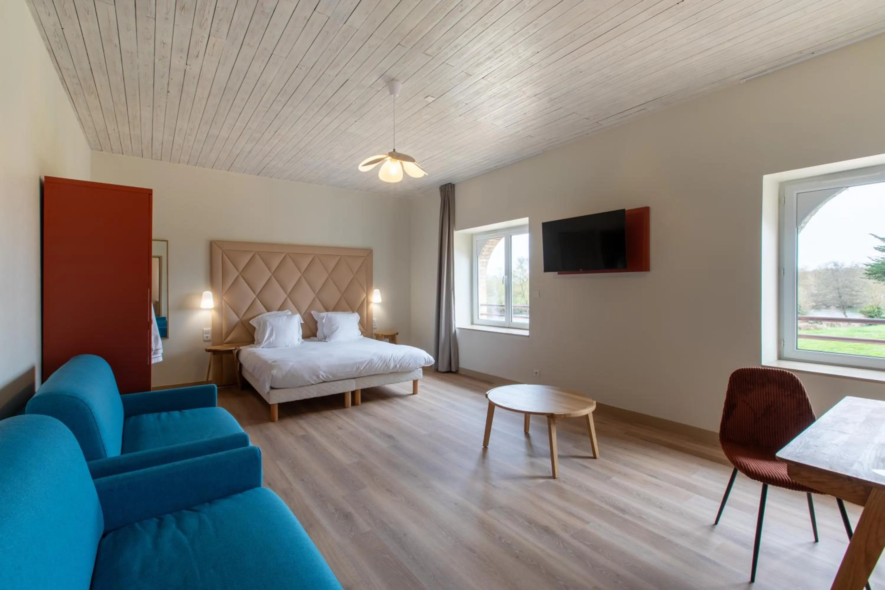 Bed in Domaine de la Courbe Hôtel & Spa