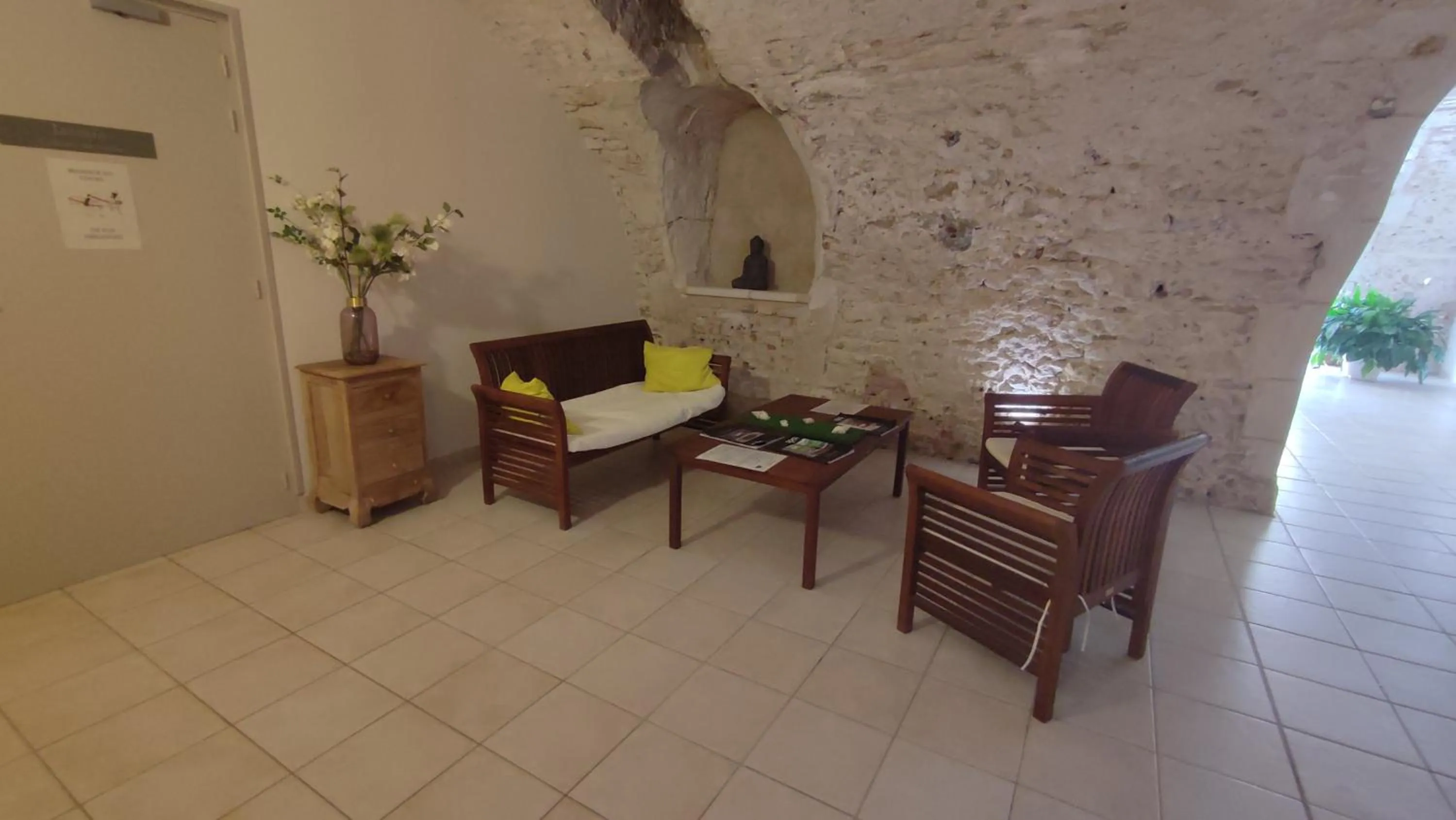 Hot Tub in Domaine de la Courbe Hôtel & Spa