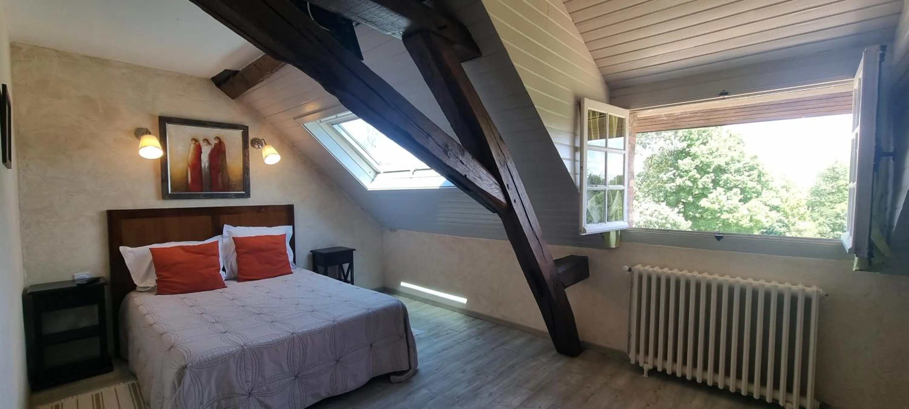 Photo of the whole room, Bed in Domaine de la Courbe Hôtel & Spa