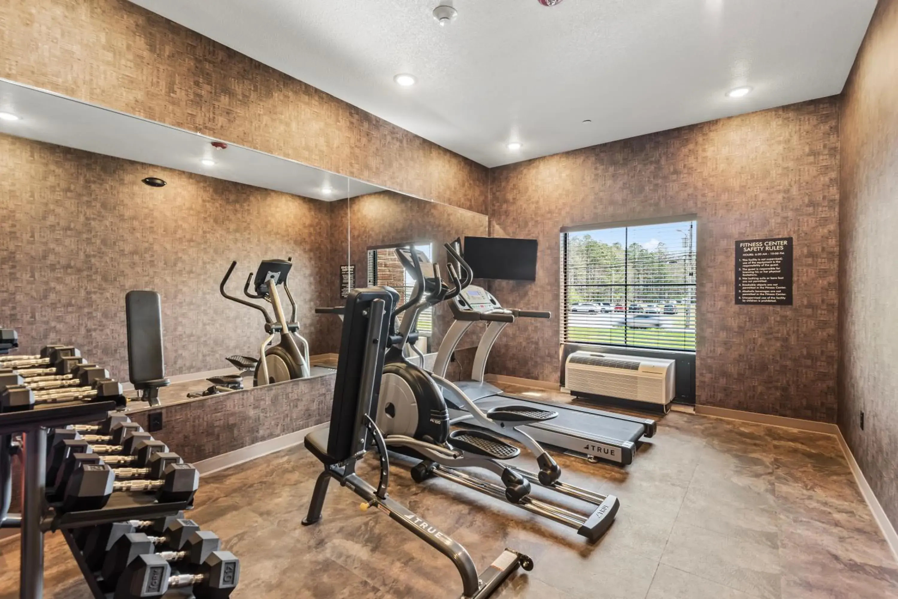 Fitness centre/facilities in Cobblestone Hotel & Suites - Cullman Fitness centre/facilities in Cobblestone Hotel & Suites - Cullman