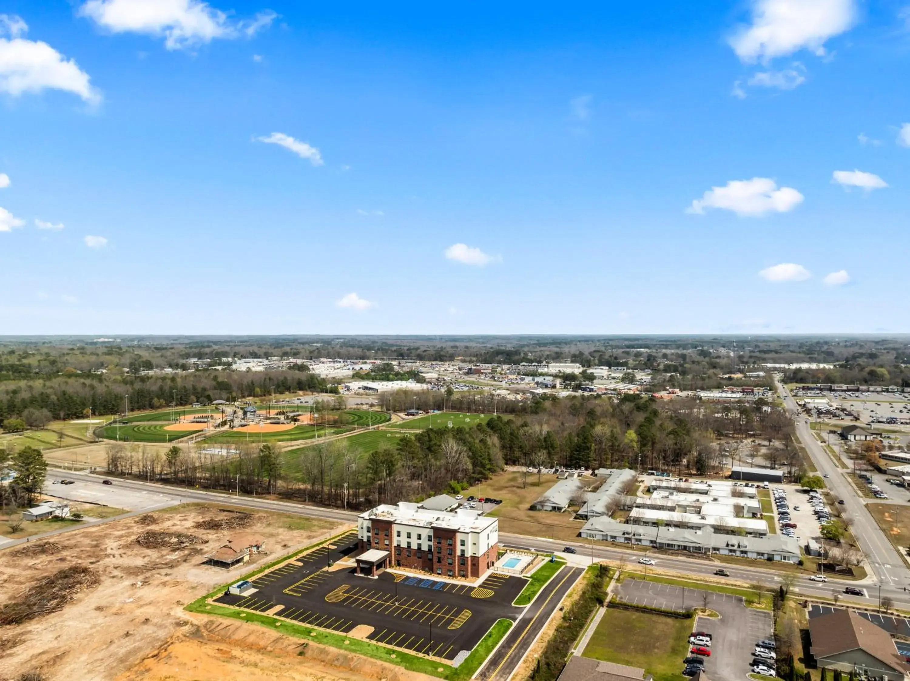 Property building in Cobblestone Hotel & Suites - Cullman Property building in Cobblestone Hotel & Suites - Cullman
