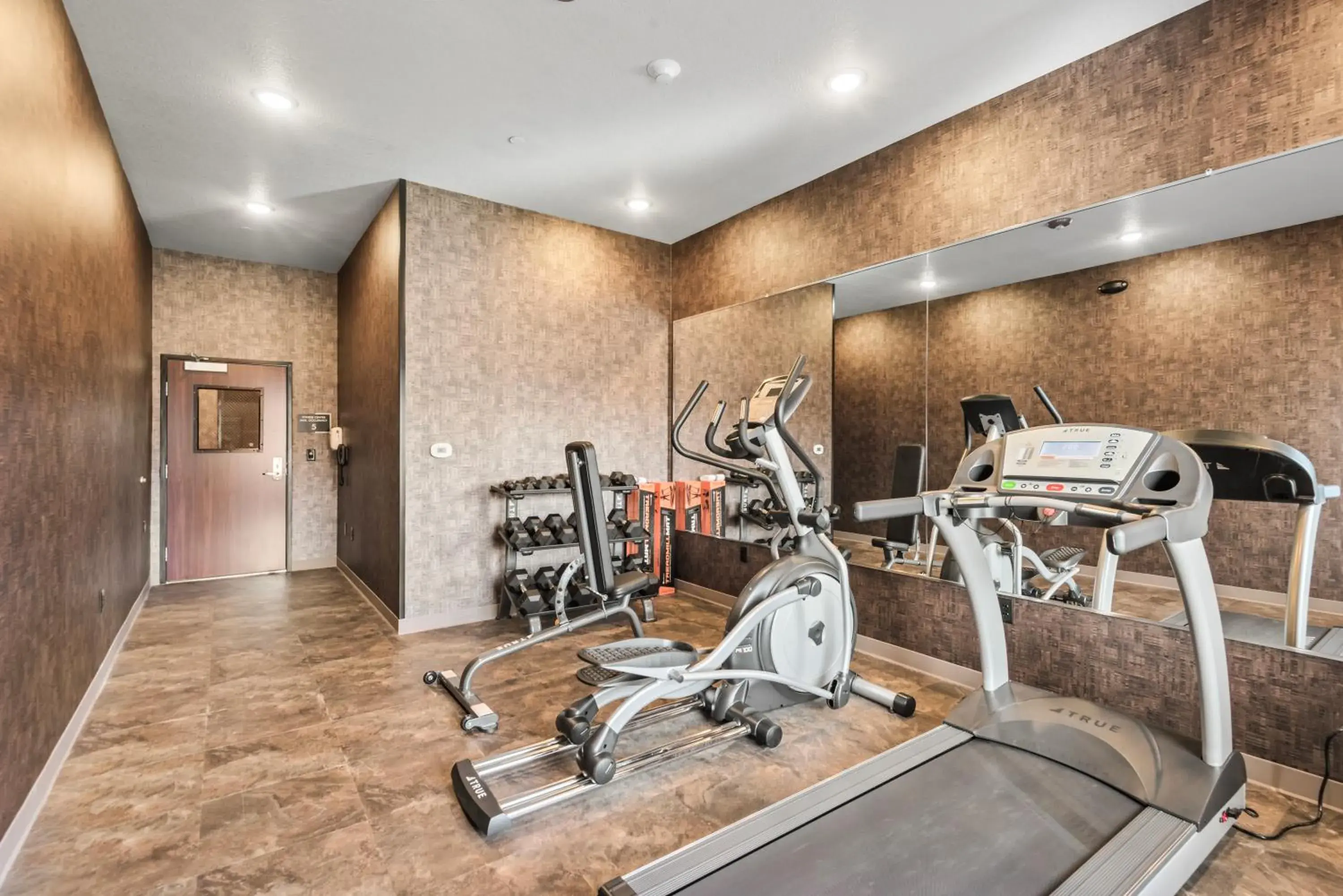 Fitness centre/facilities in Cobblestone Hotel & Suites - Cullman Fitness centre/facilities in Cobblestone Hotel & Suites - Cullman