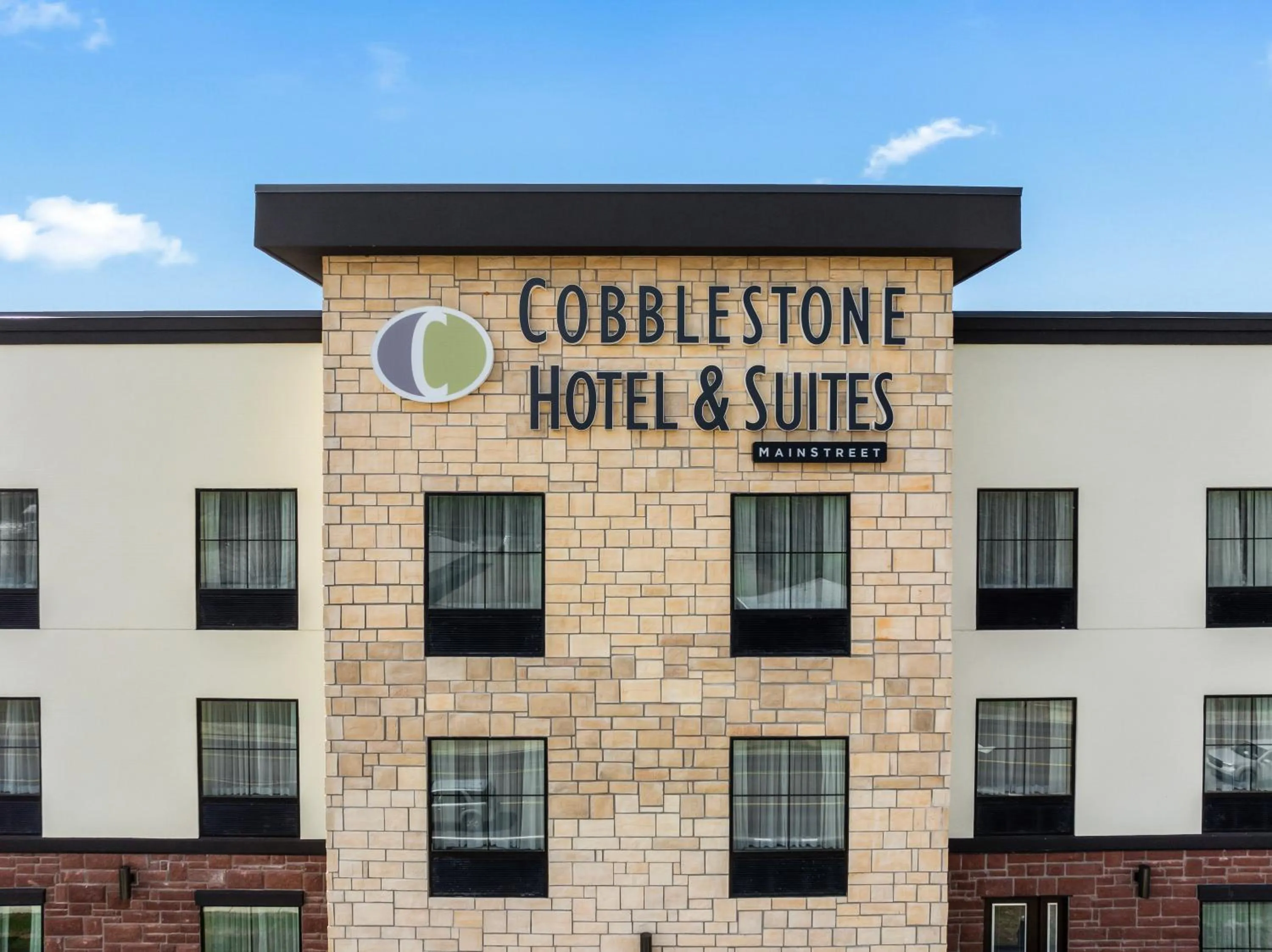 Property building in Cobblestone Hotel & Suites - Cullman