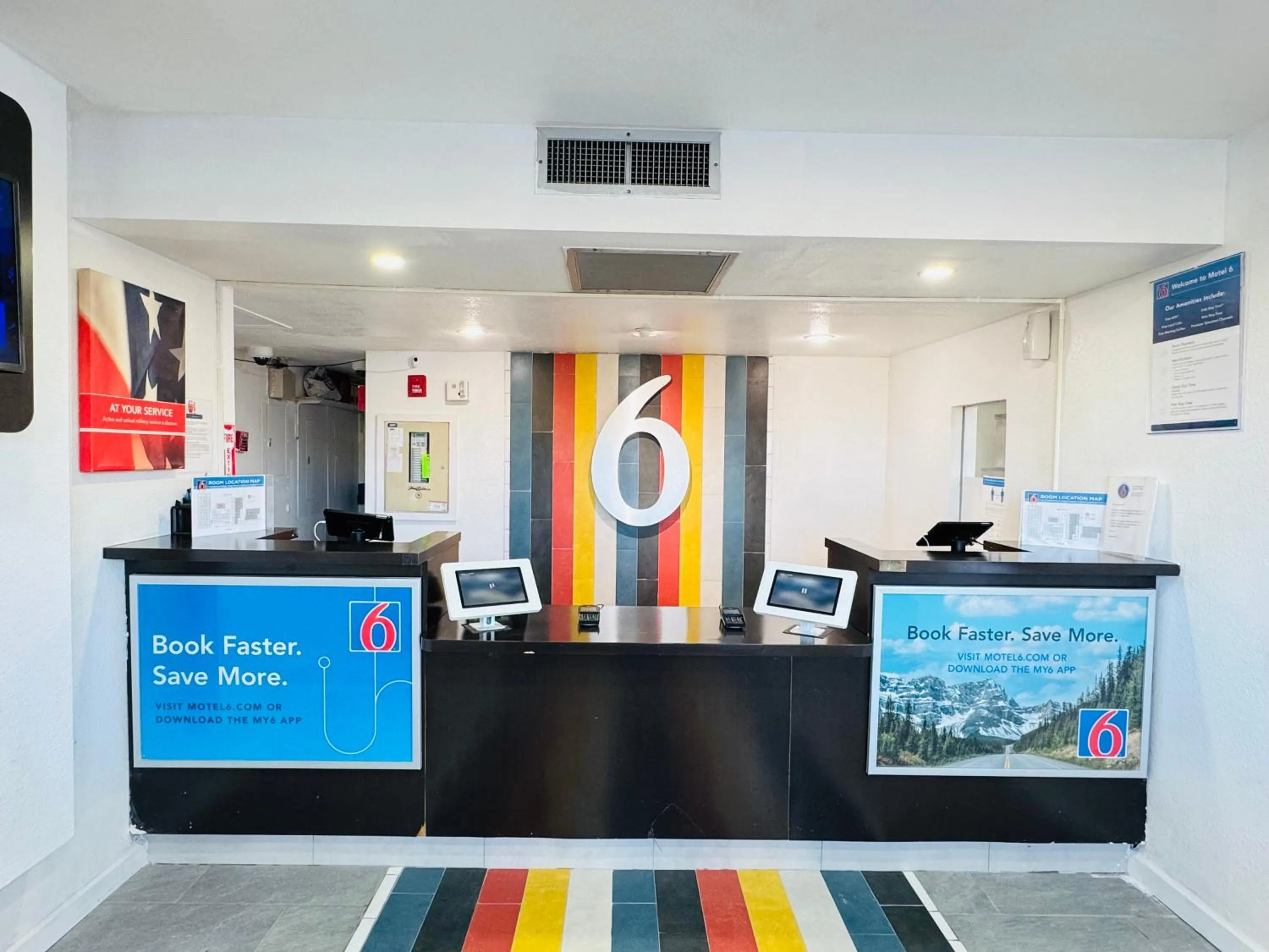 Lobby or reception in Studio 6 Casper WY