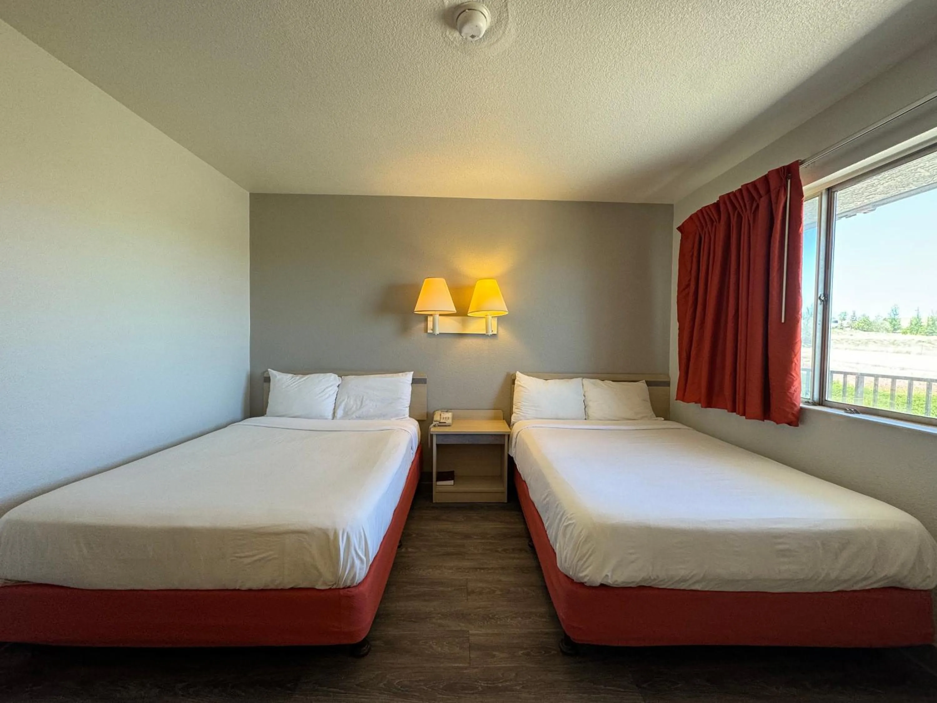 Bedroom, Bed in Studio 6 Casper WY