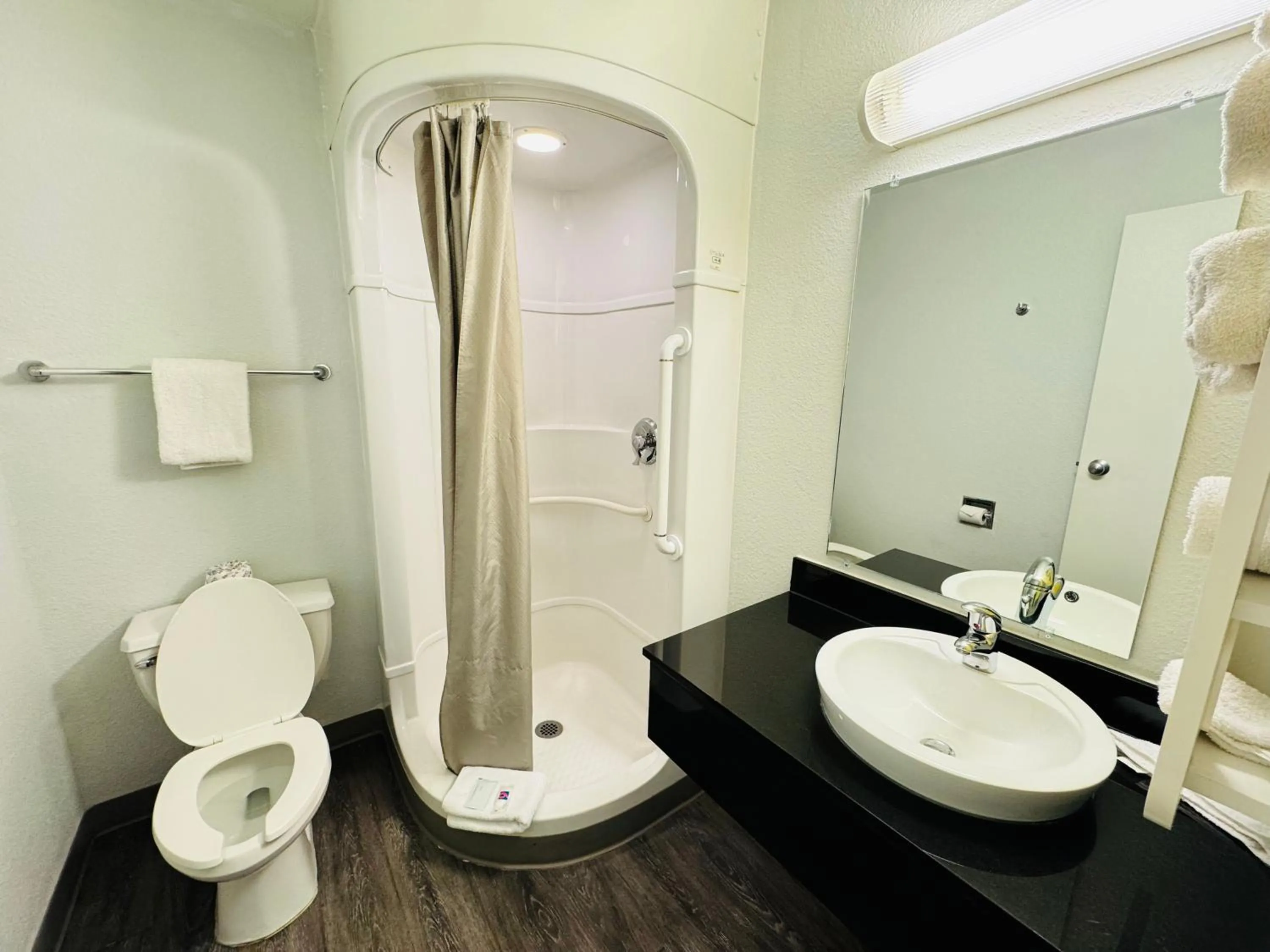 Bathroom in Studio 6 Casper WY