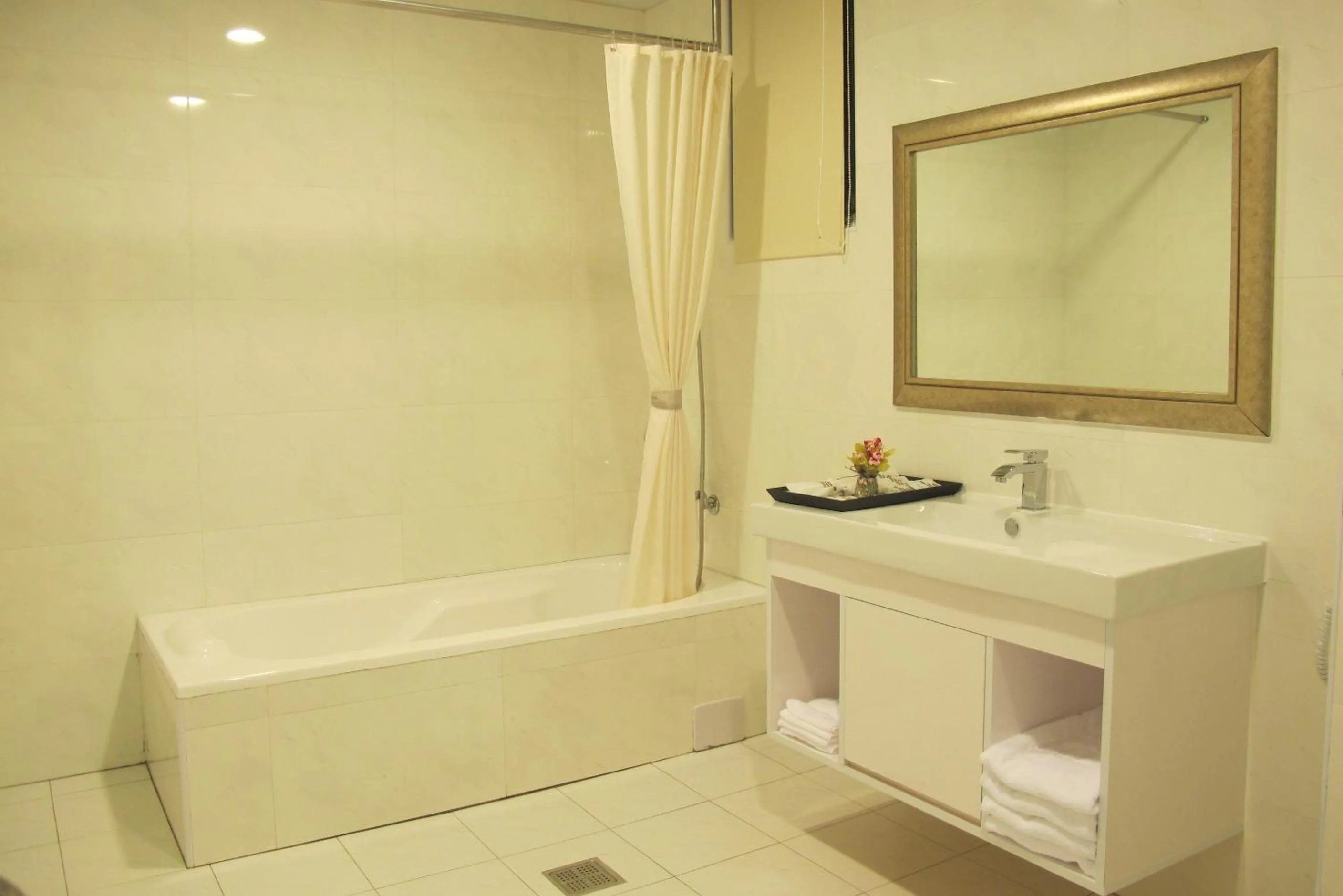 Bathroom in Yoyo Hotel