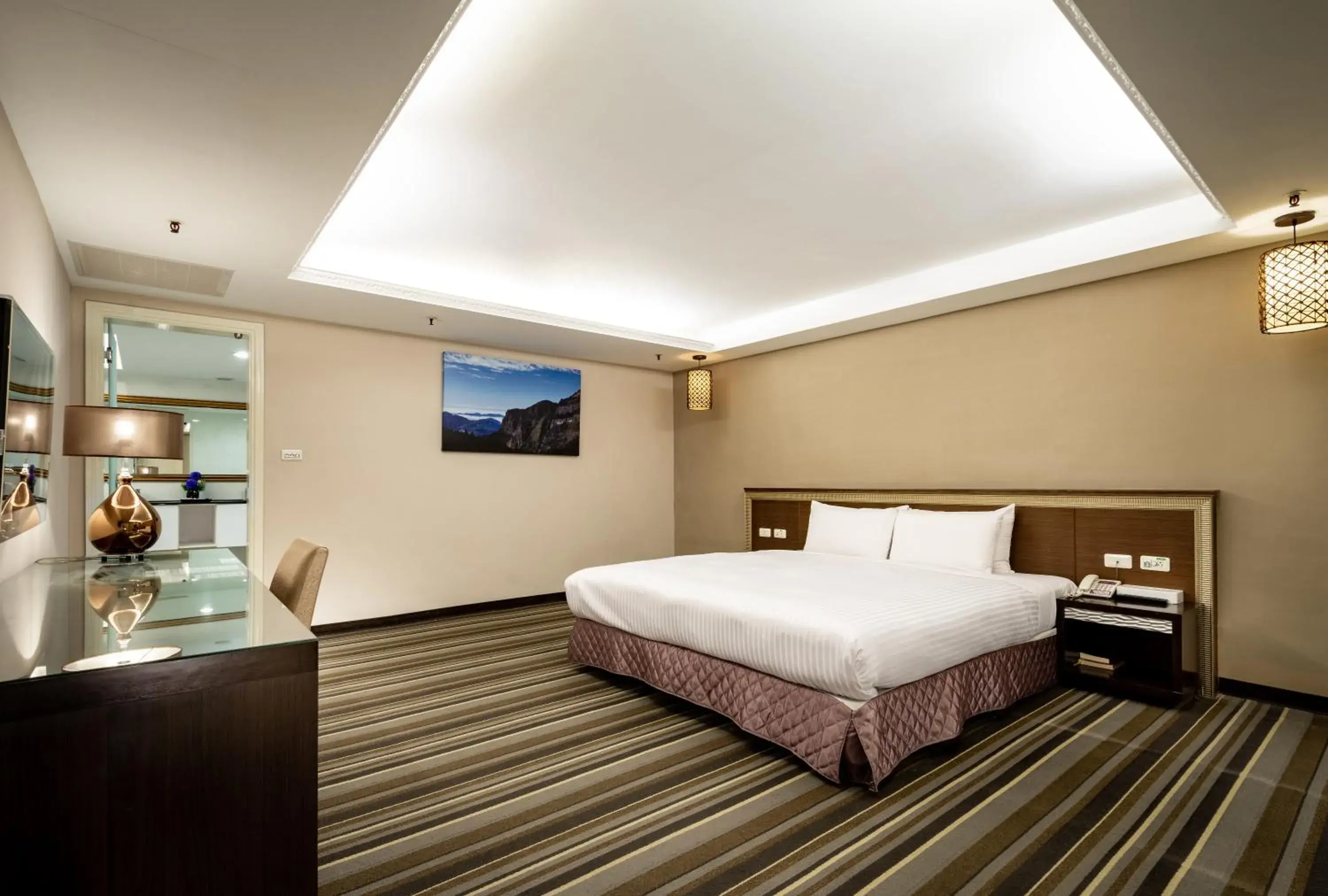 Photo of the whole room, Bed in Yoyo Hotel Photo of the whole room, Bed in Yoyo Hotel