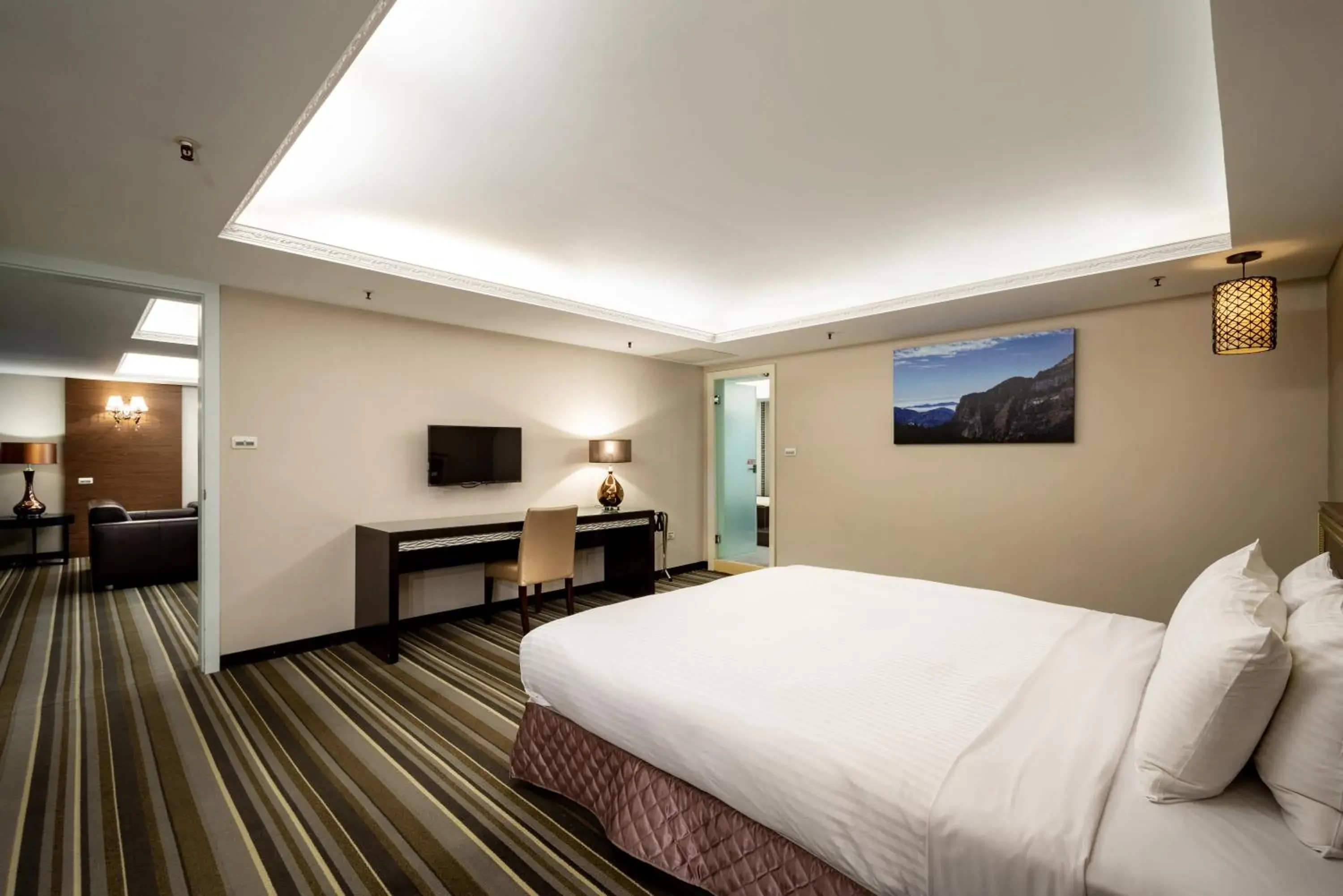 Photo of the whole room, Bed in Yoyo Hotel Photo of the whole room, Bed in Yoyo Hotel